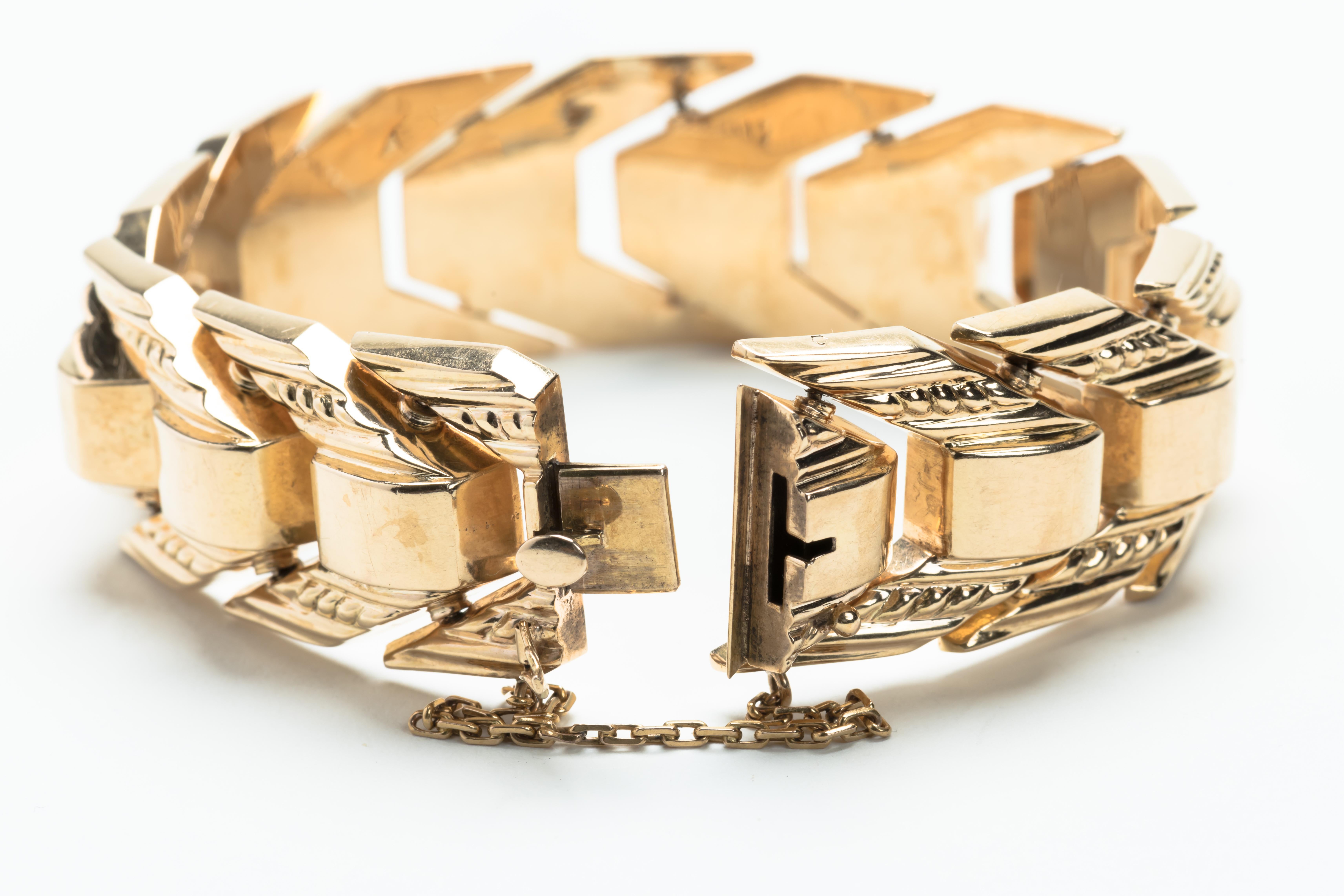 18 Karat Gold Multi-Linked Italian Bracelet 1
