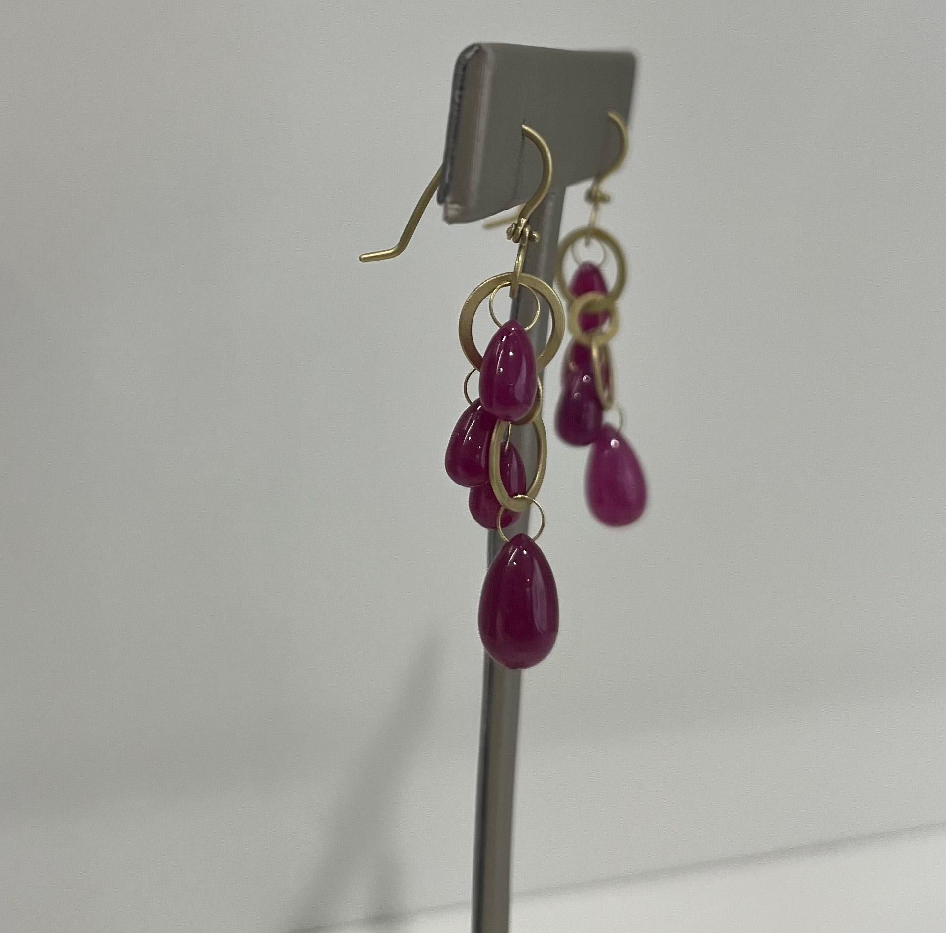 Contemporary 18 Karat Gold Multi Loop Mini Ruby Briolette Earrings For Sale