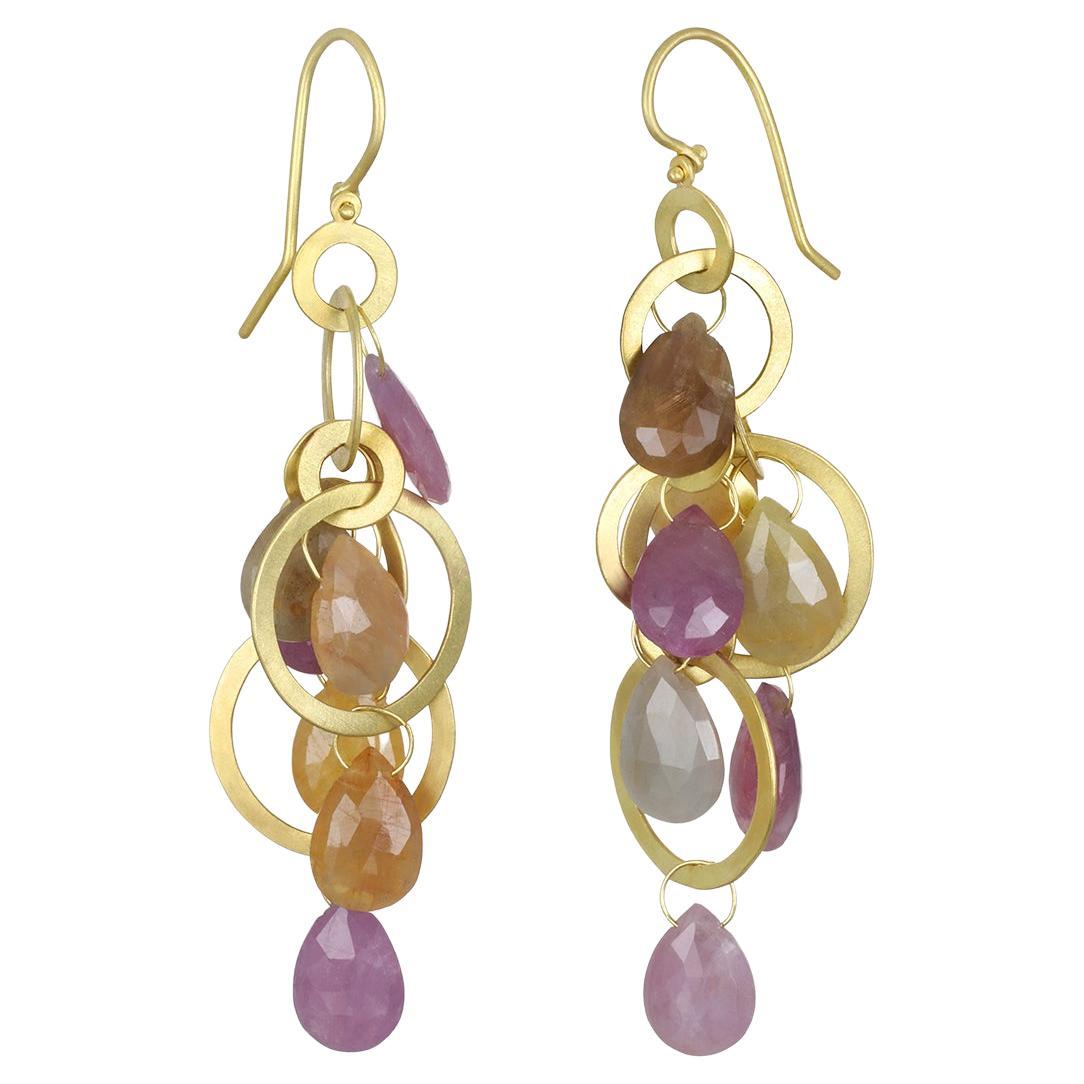 Boucles d'oreilles en or 18 carats avec briolette en saphir Umba