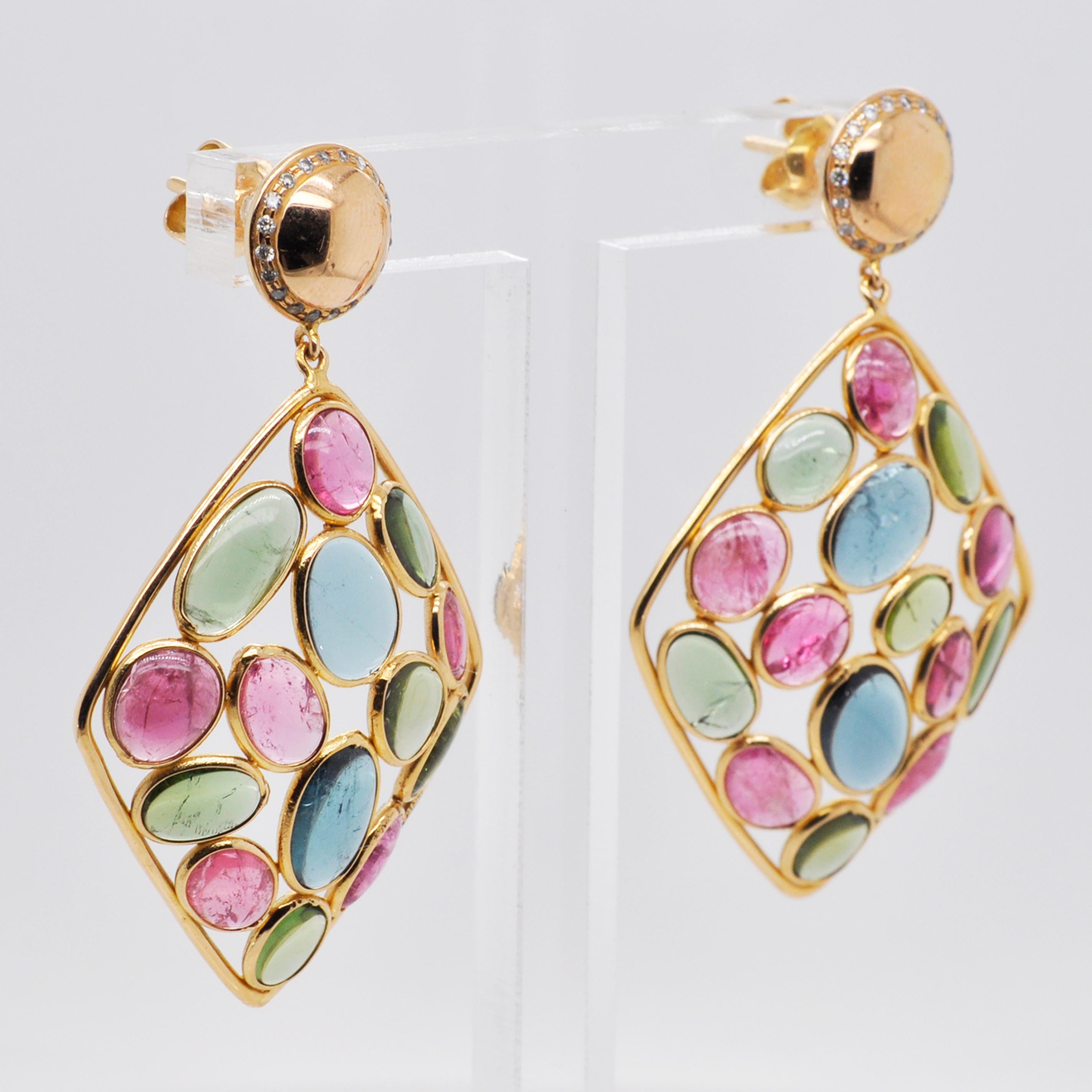 18 Karat Gold Multi-Tourmaline Gemstones Dangle Earrings In New Condition For Sale In Jaipur, Rajasthan