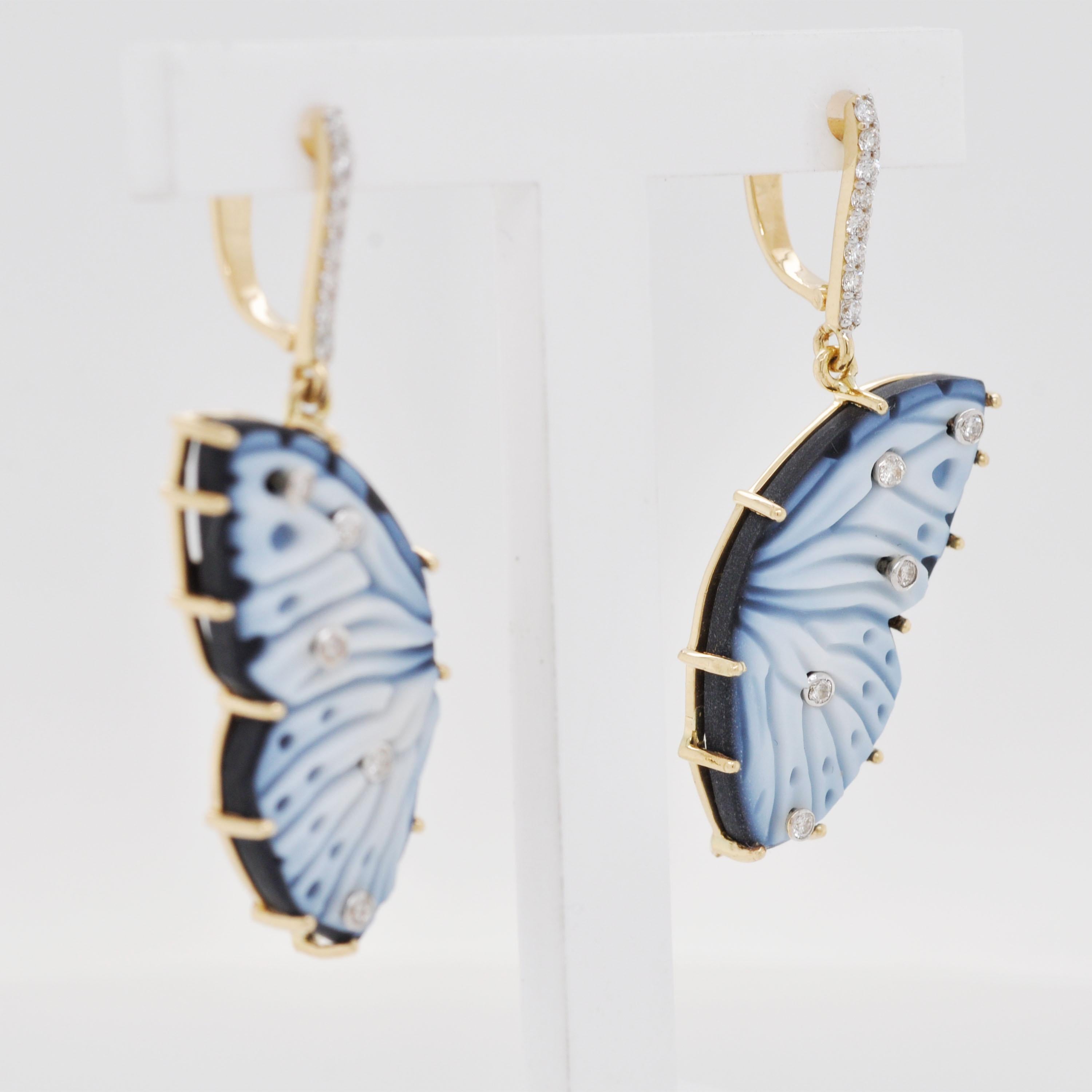 Pendants d'oreilles en or 18 carats, agate naturelle sculptée à la main, papillon et diamant en vente 1
