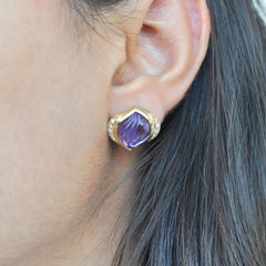 Pendientes de diamantes con amatista natural tallada, en oro de 18 quilates