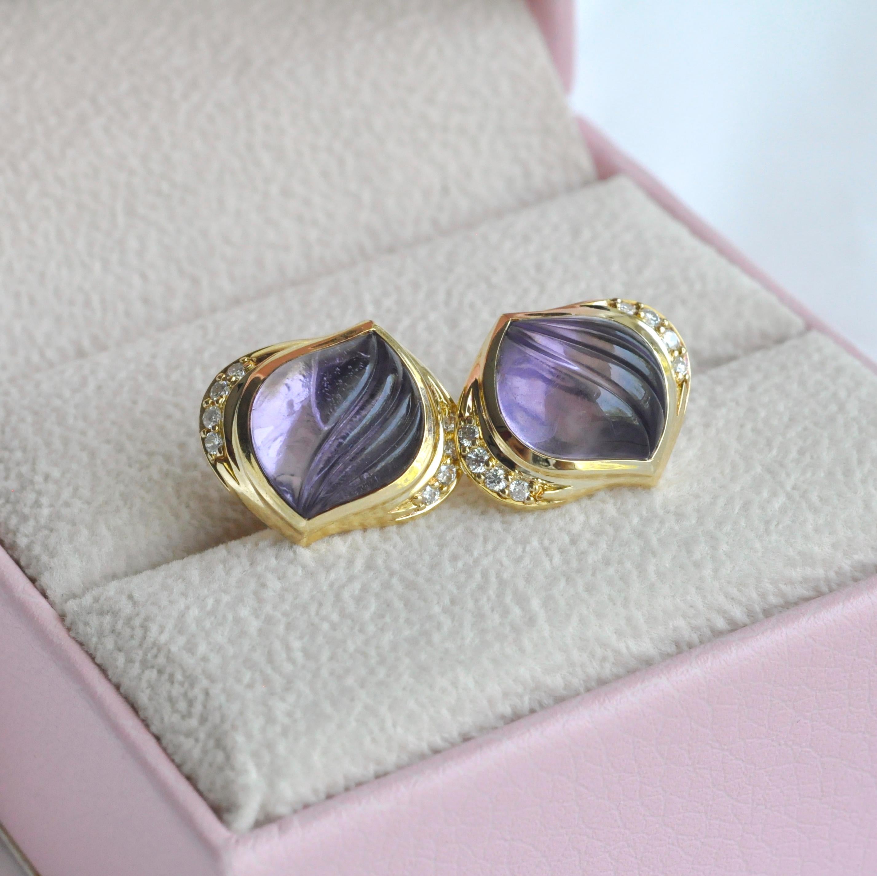 Contemporary 18 Karat Gold Natural Amethyst Carving Diamond Stud Earrings For Sale