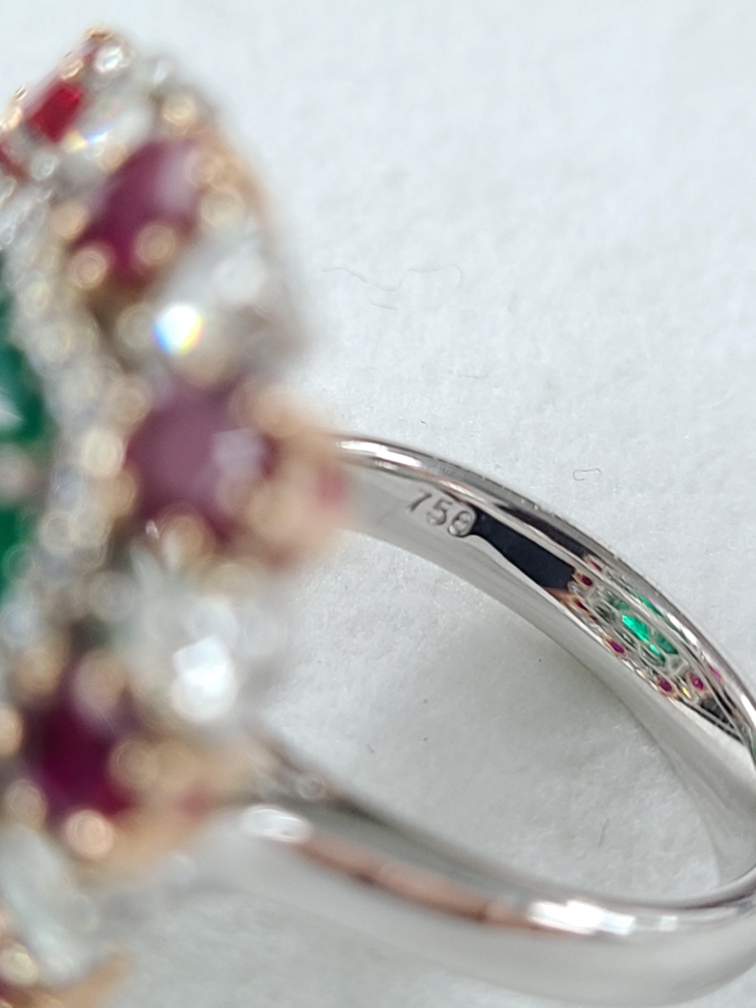 18 Karat Gold:: natürlicher Smaragd und unbehandelter Rubinring mit Diamanten 2