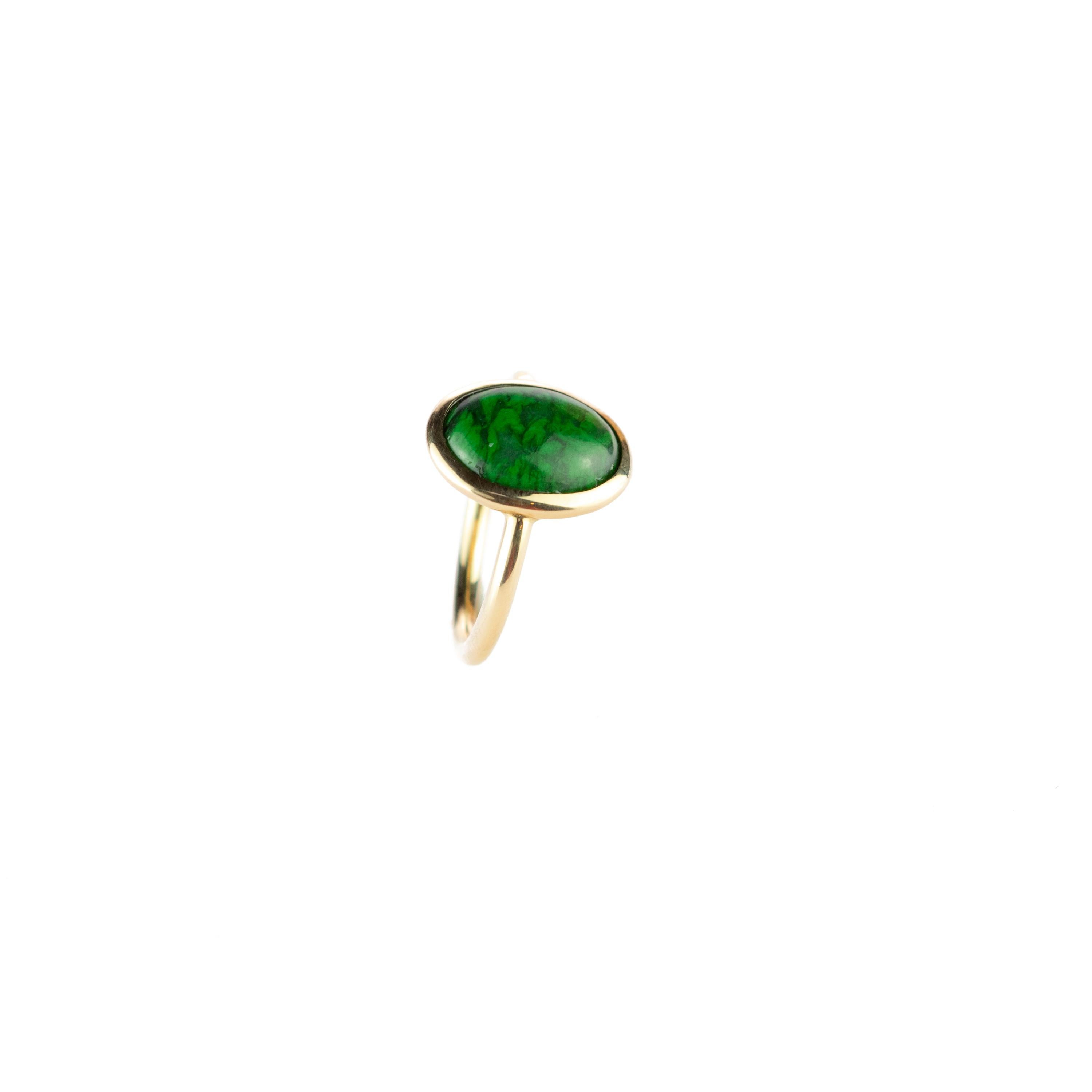 18 Karat Gold Natural Jade Green Central Oval Cabochon Boho Woman Cocktail Ring In New Condition For Sale In Milano, IT