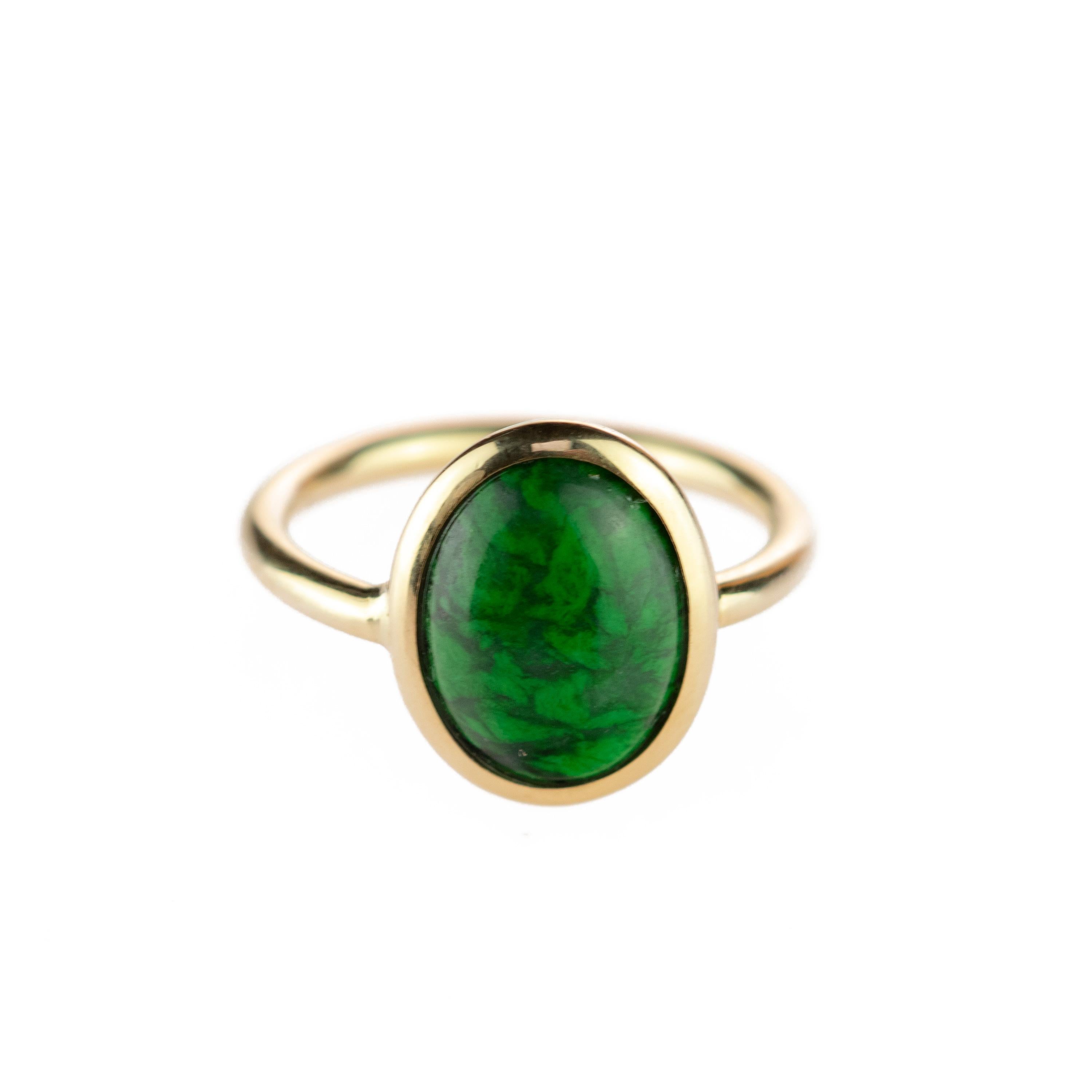 18 Karat Gold Natural Jade Green Central Oval Cabochon Boho Woman Cocktail Ring For Sale 1
