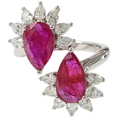 18 Karat Gold Natural Mozambique, Pear Shaped Ruby and Diamonds Cocktail Ring