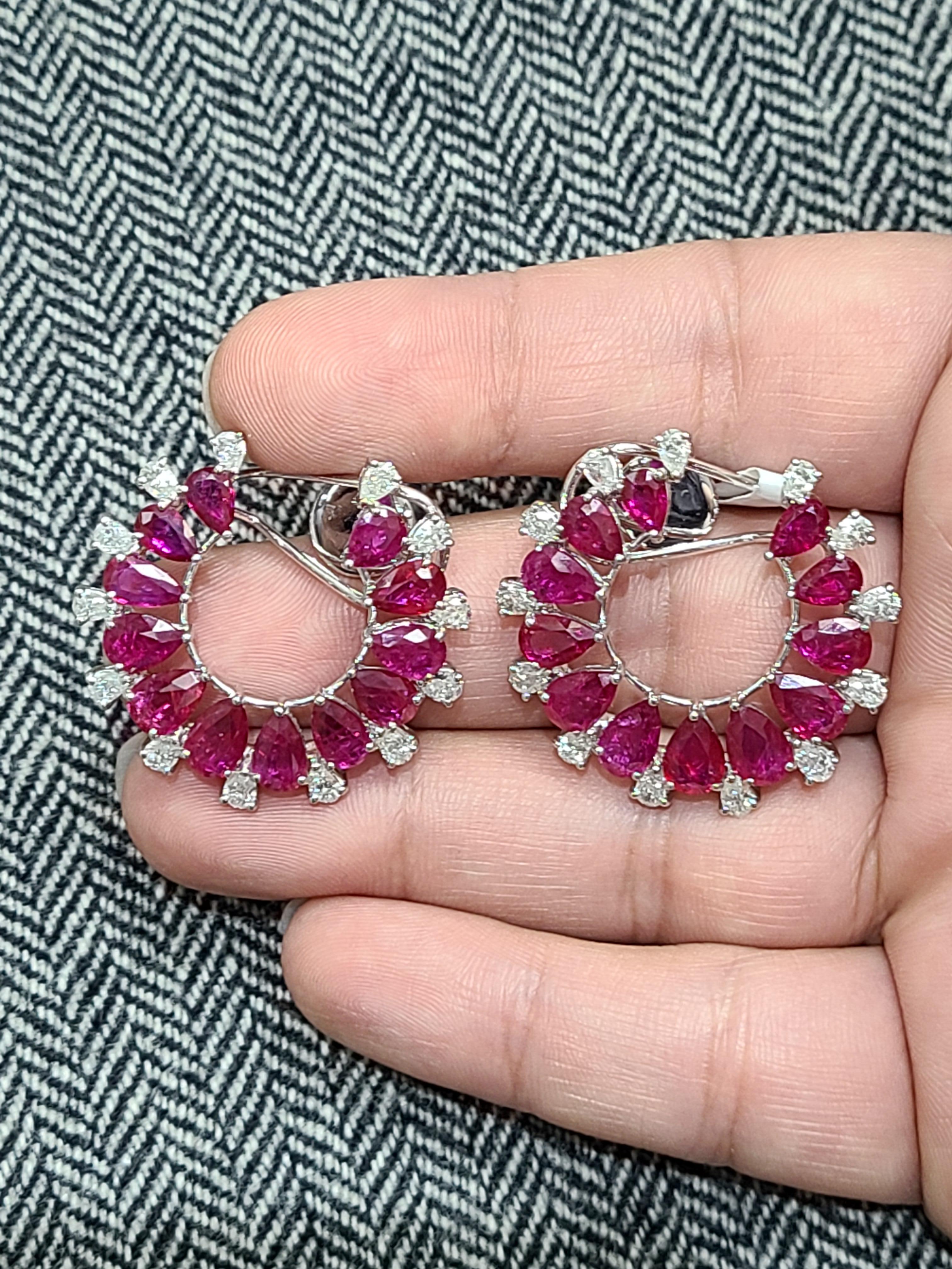Women's or Men's 18 Karat Gold Natural Mozambique Ruby and Pear Diamonds Hoop Earrings