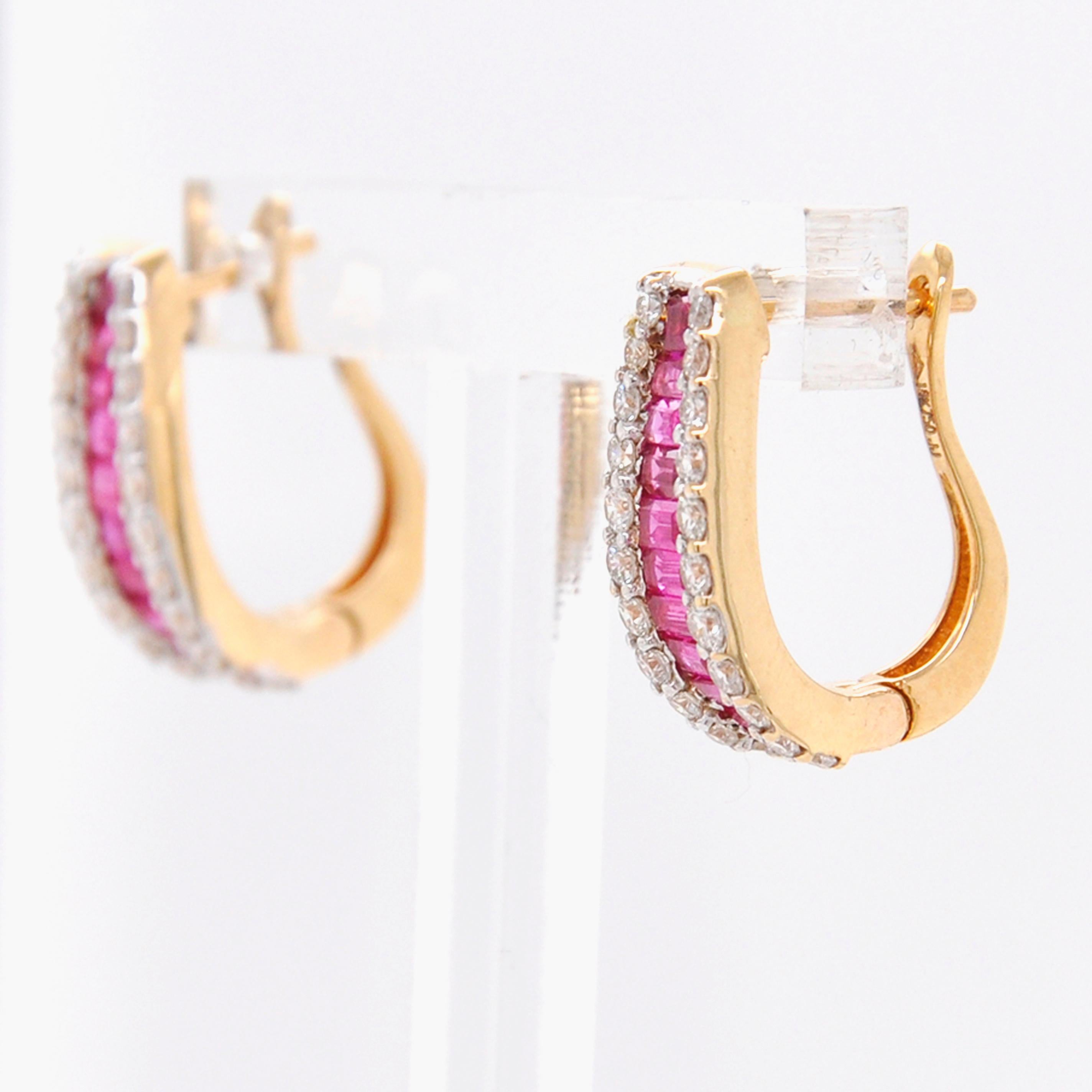 18 Karat Gold Natural Ruby Diamond Huggies Pendant Necklace Earrings Ring Set For Sale 1