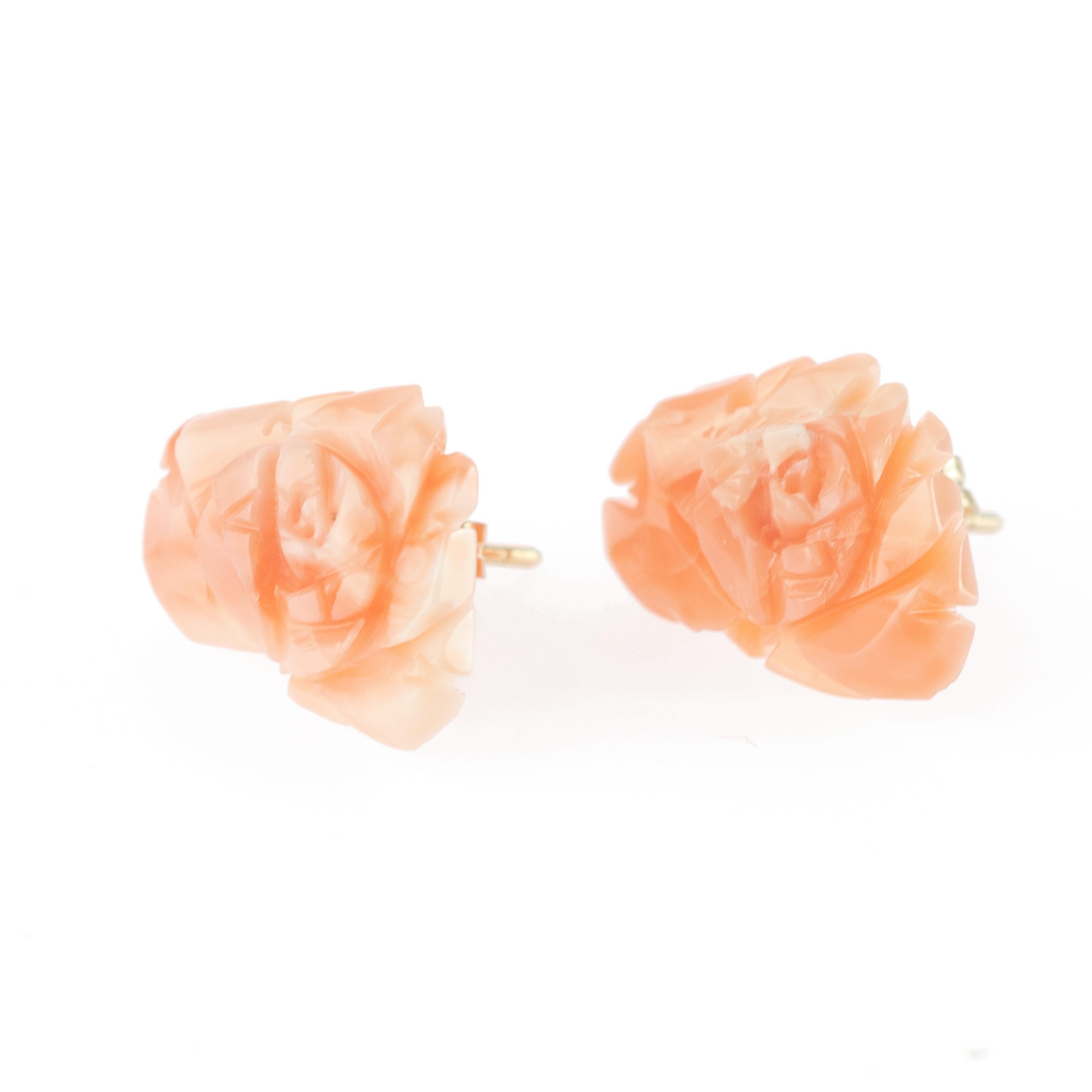 18 Karat Gold Natural Salmon Coral Carved Rose Flower Stud Crafted Girl Earrings For Sale 2