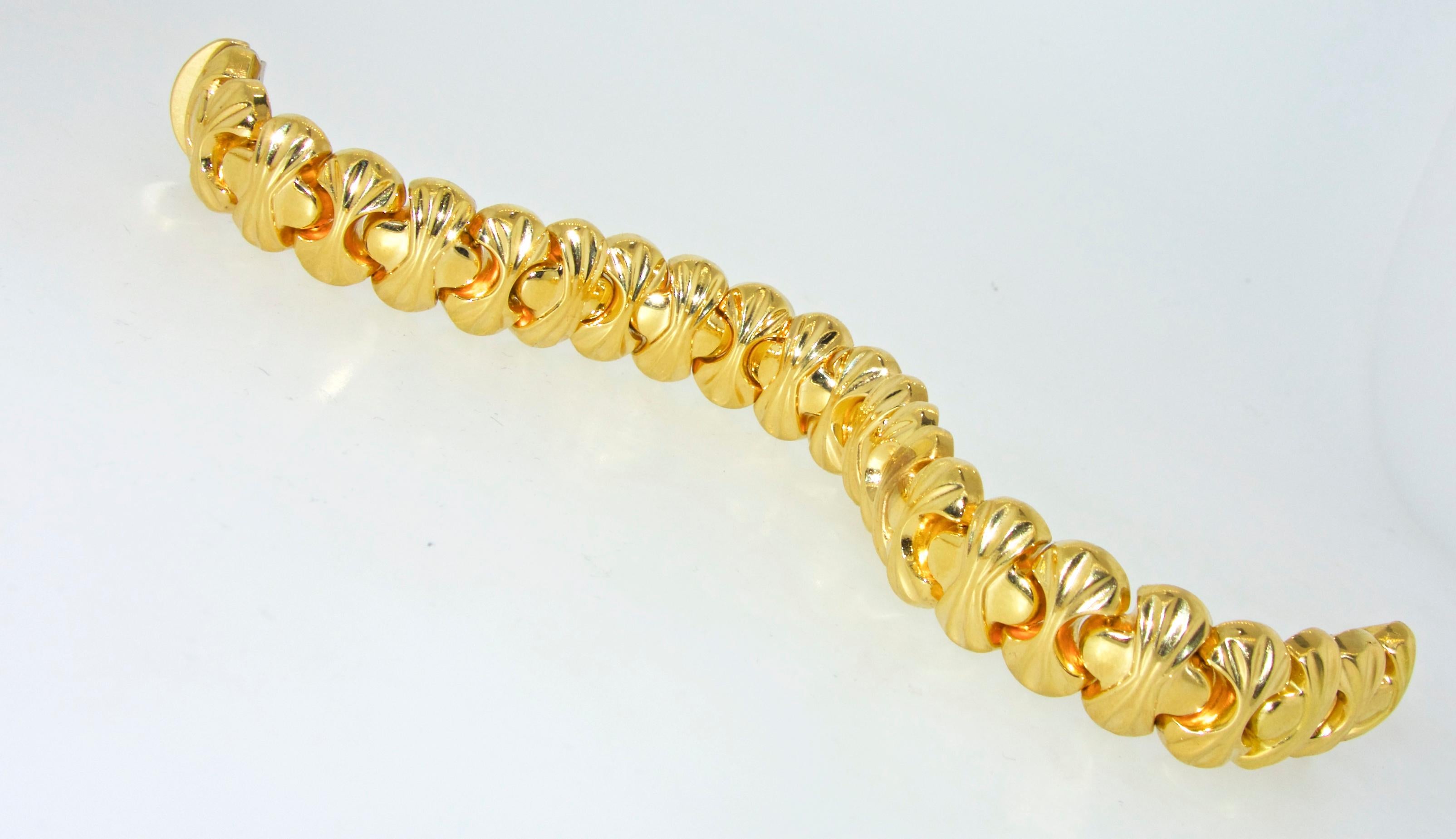 18 Karat Gold Necklace and Bracelet Set In Excellent Condition In Aspen, CO