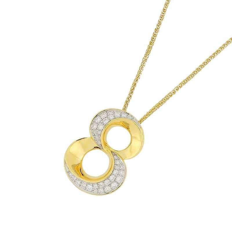 The “8” pendant , set with diamonds weighing 0.21 carats, mounted in 18 Karat gold, available in different colours (yellow gold and rose gold)
The number 