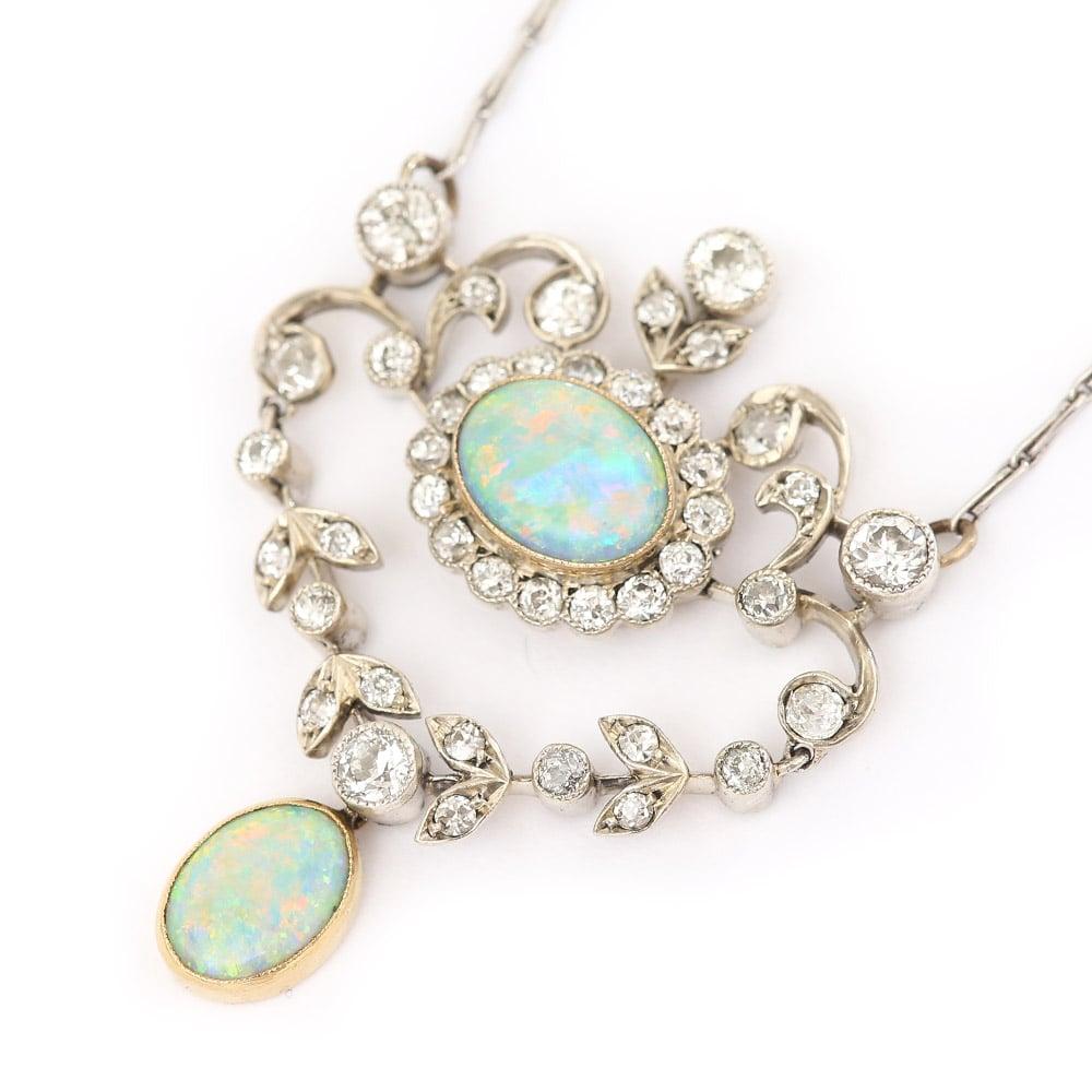 Edwardian Opal and Diamond 18 Karat Gold Articulated Pendant Necklace circa 1910 In Good Condition In Lancashire, Oldham