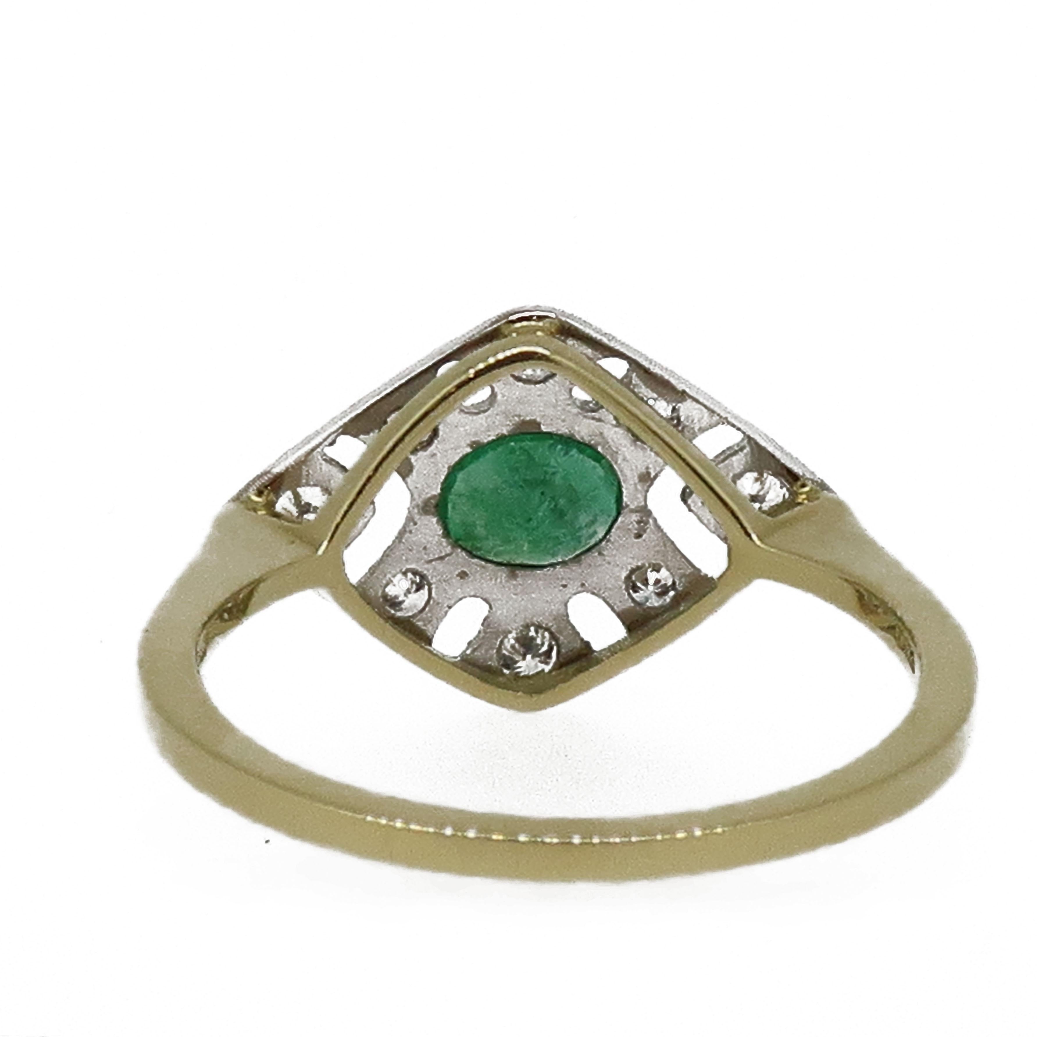 18 Karat Gold Oval Cut Emerald and Diamond Art Deco Style Cluster Ring In New Condition In East Grinstead, GB
