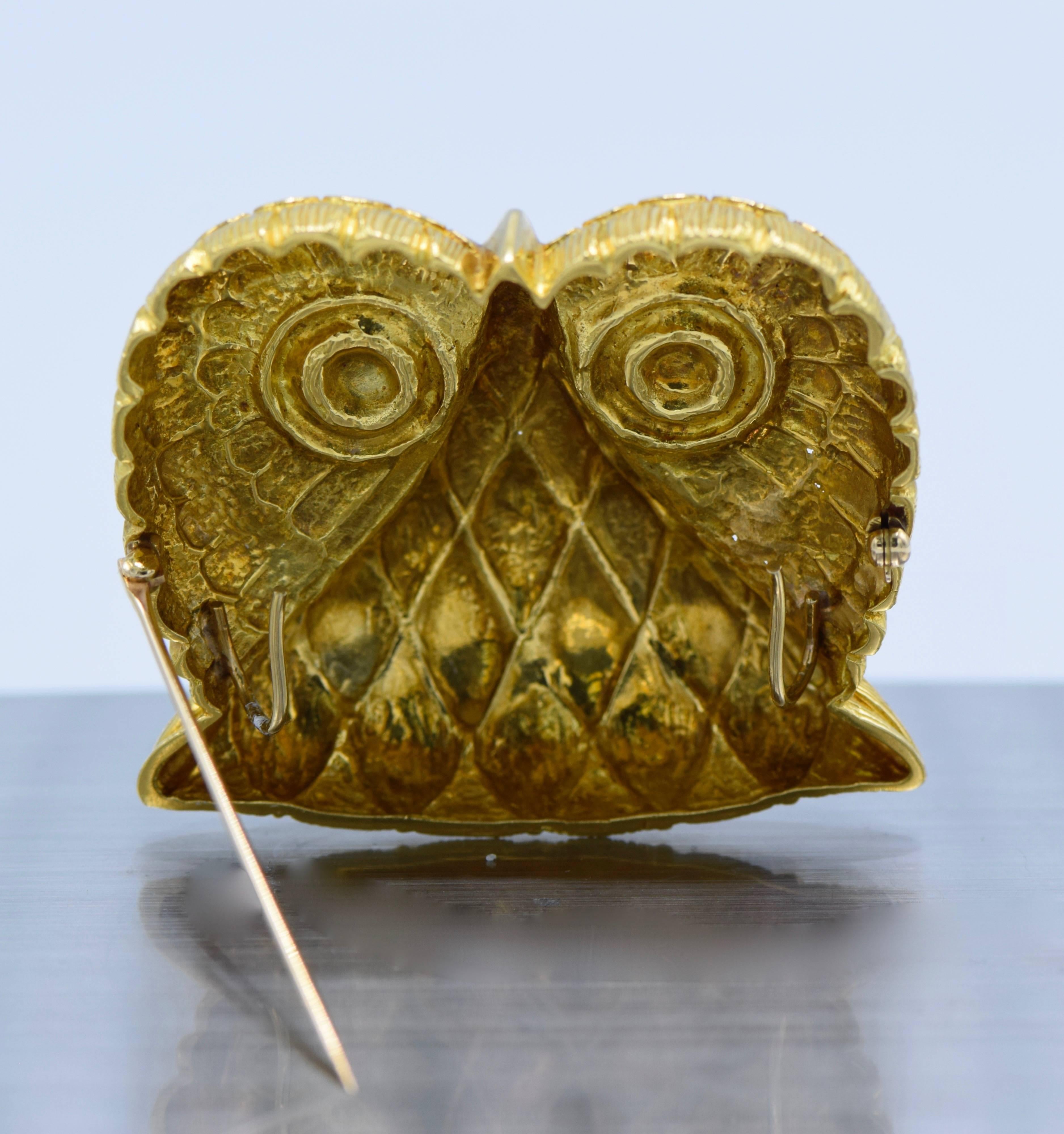 18 Karat Gold Owl Head Pendant and Brooch In Excellent Condition In New York, NY