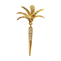 18 Karat Gold Palm Tree Diamond Earrings with Top Wesselton VVS Diamond