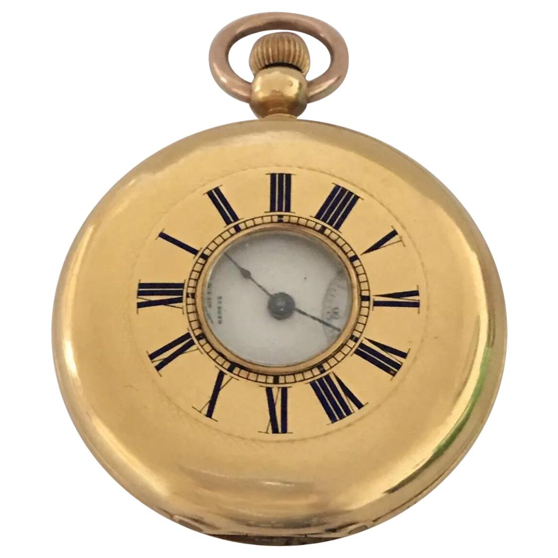 18K Gold Patek, Philippe & Co. Geneve Half Hunter  Keyless Pocket Watch.


This 45mm diameter antique hand winding pocket watch is in good working condition and is ticking well. Visible signs of ageing and wear with the winder is a bit loose but it