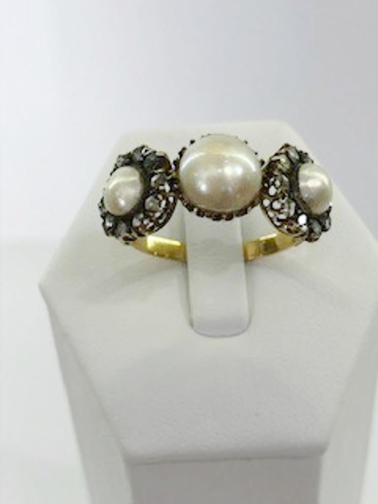 Brilliant Cut 18 Karat Gold Pearl and Diamond Daisies Ring For Sale