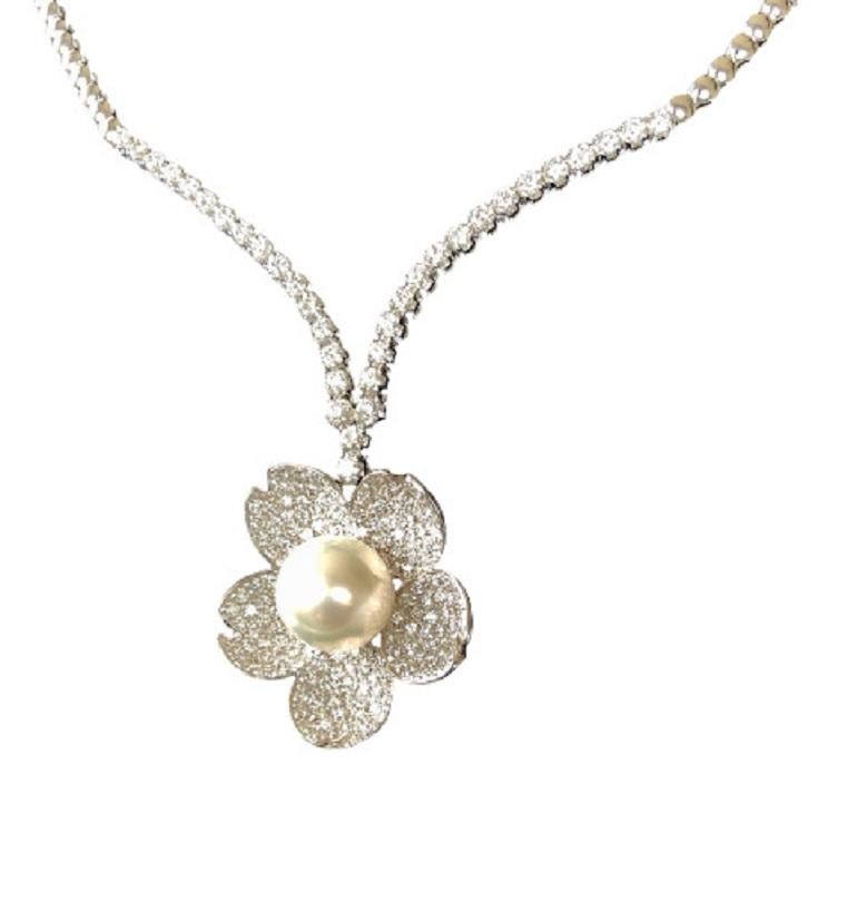 Modern 18 Karat Gold Pearl and Diamonds Necklace For Sale