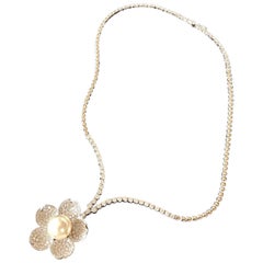 18 Karat Gold Pearl and Diamonds Necklace