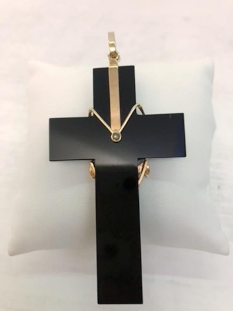 18 Karat Gold Pearl and Onyx Cross Pendant  In Good Condition For Sale In Palm Springs, CA