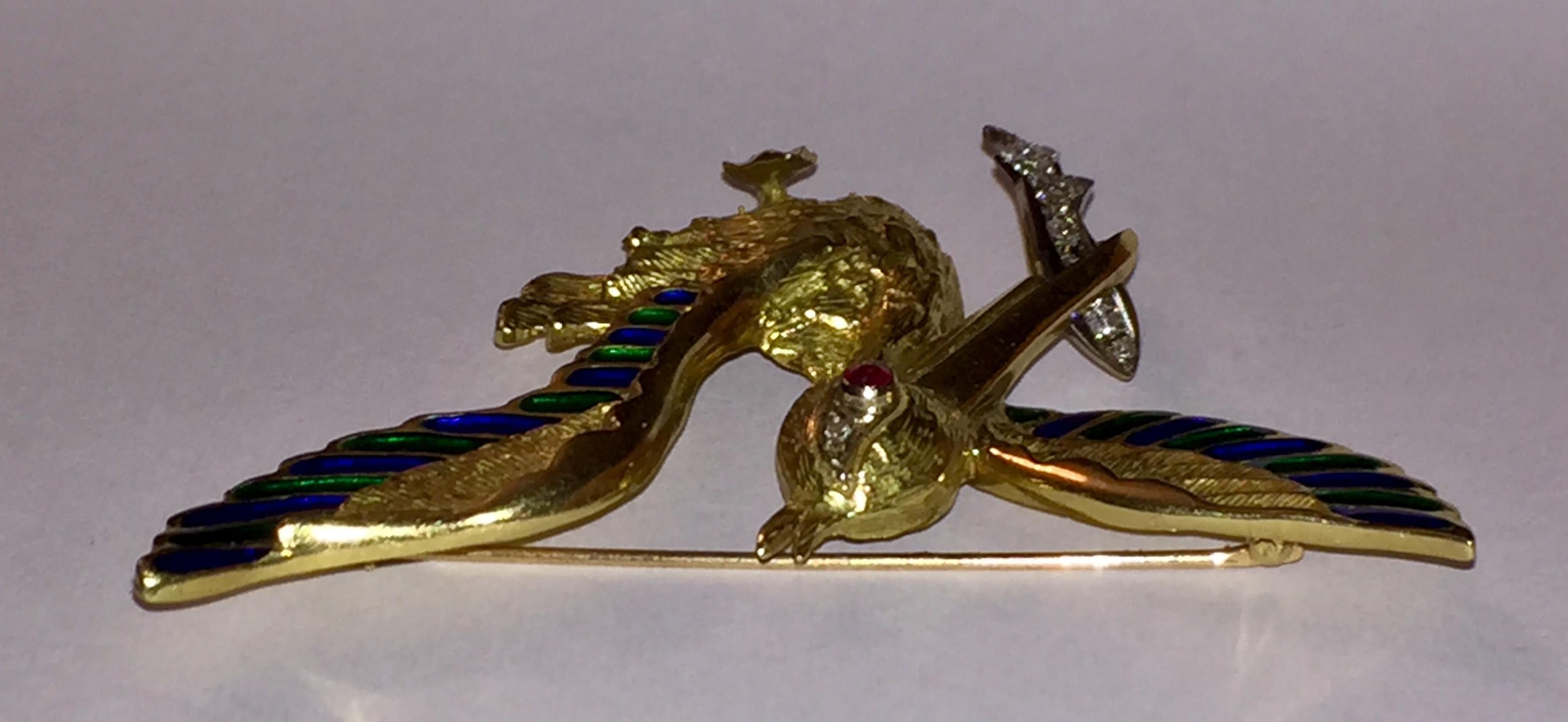 18 Karat Gold Pelican Enamel Pin with Ruby Eye and Pave Diamond Fish For Sale 1