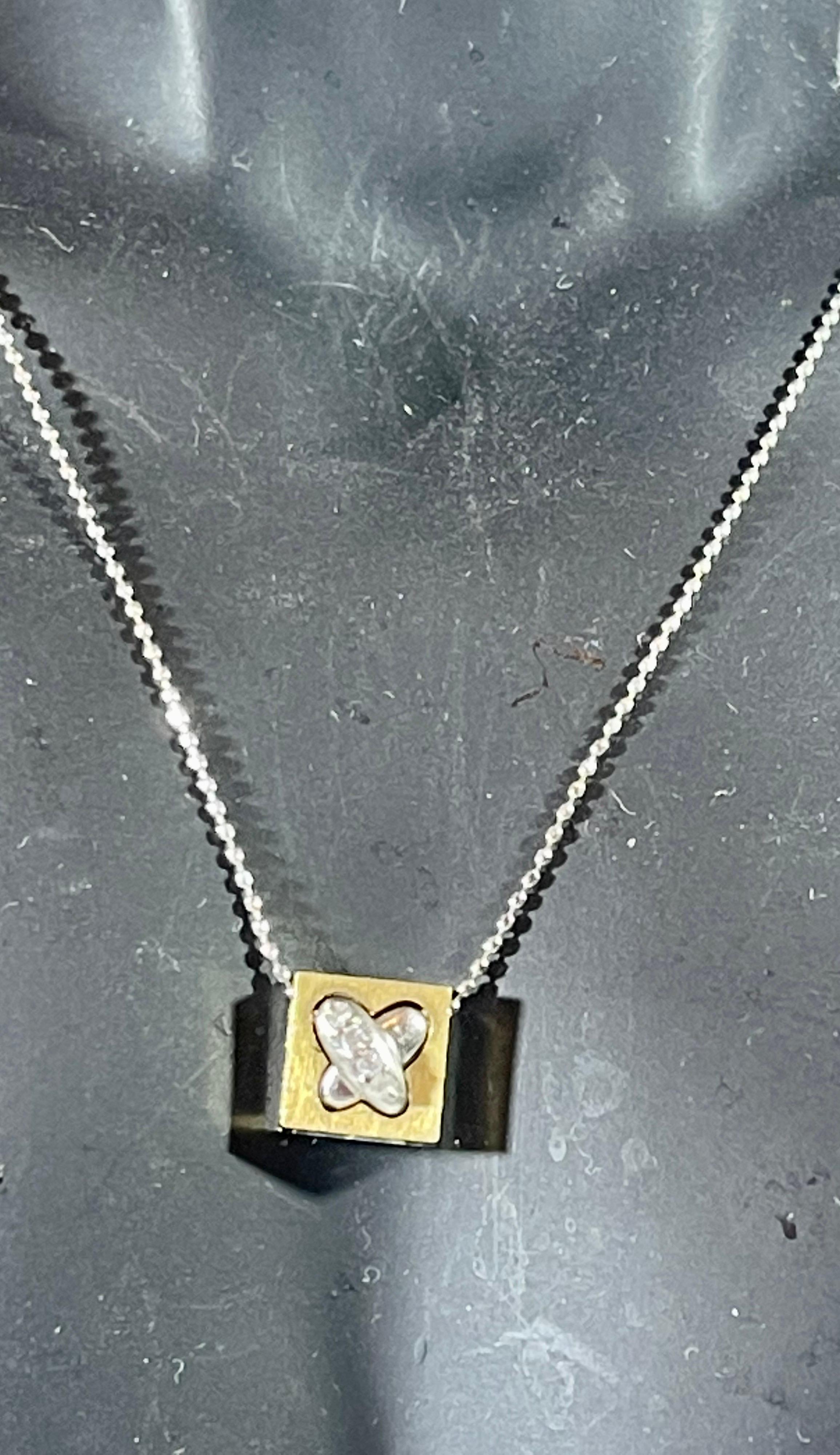 18 Karat Gold Pendant with White Diamond in White Platinum Chain For Sale 8