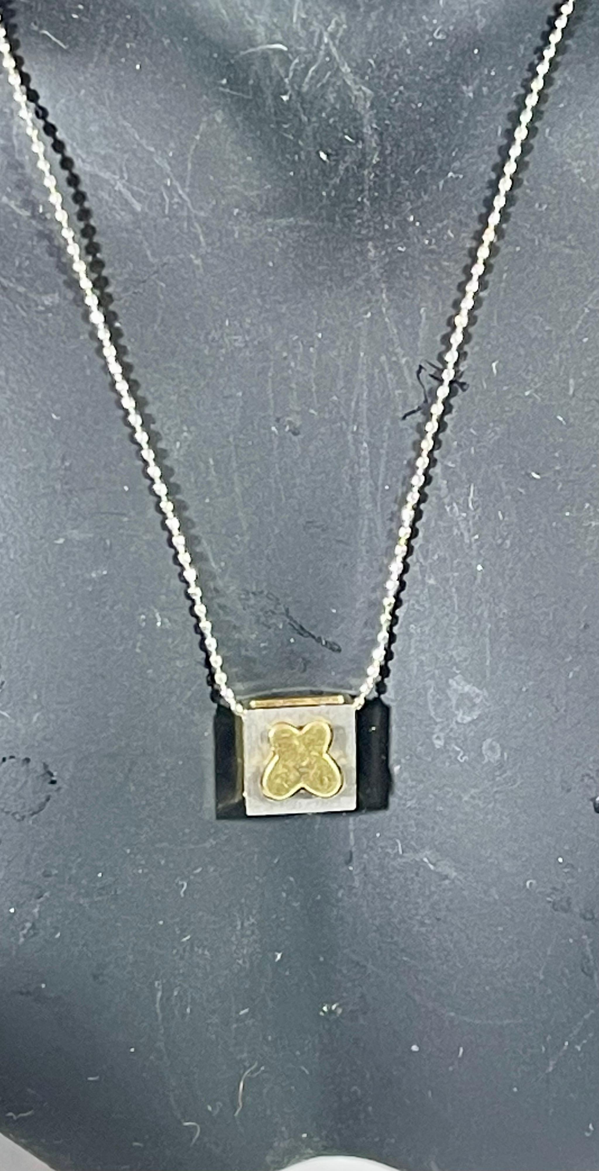 18 Karat Gold Pendant with White Diamond in White Platinum Chain For Sale 12