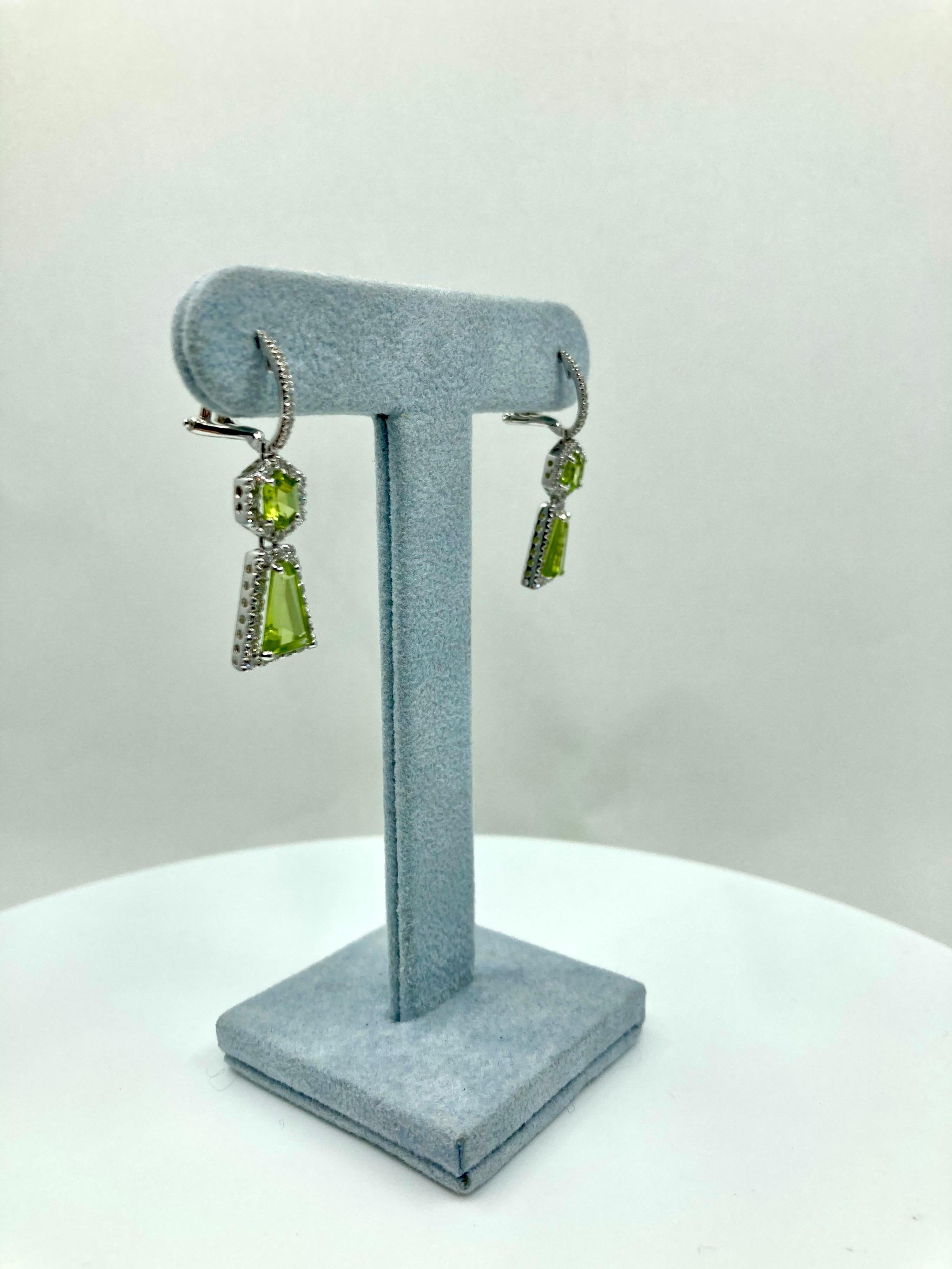 Brilliant Cut 18 Karat Gold Peridot and Diamonds Earrings For Sale