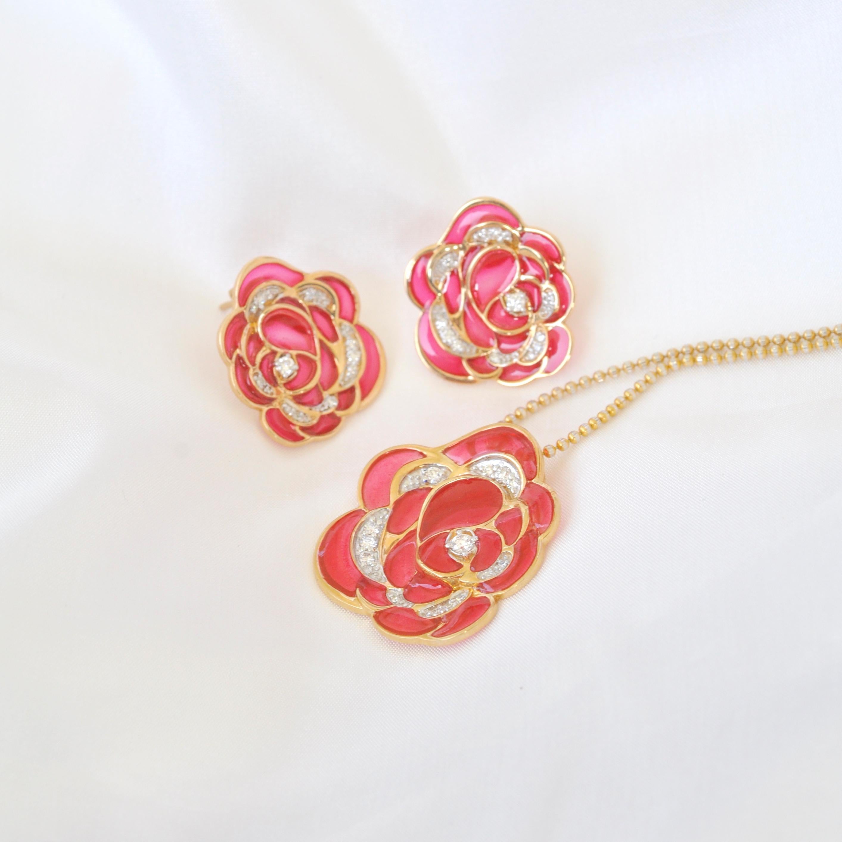 18 Karat Gold Pink Enamel Plique-a-Jour Rose Pendant Necklace For Sale 2