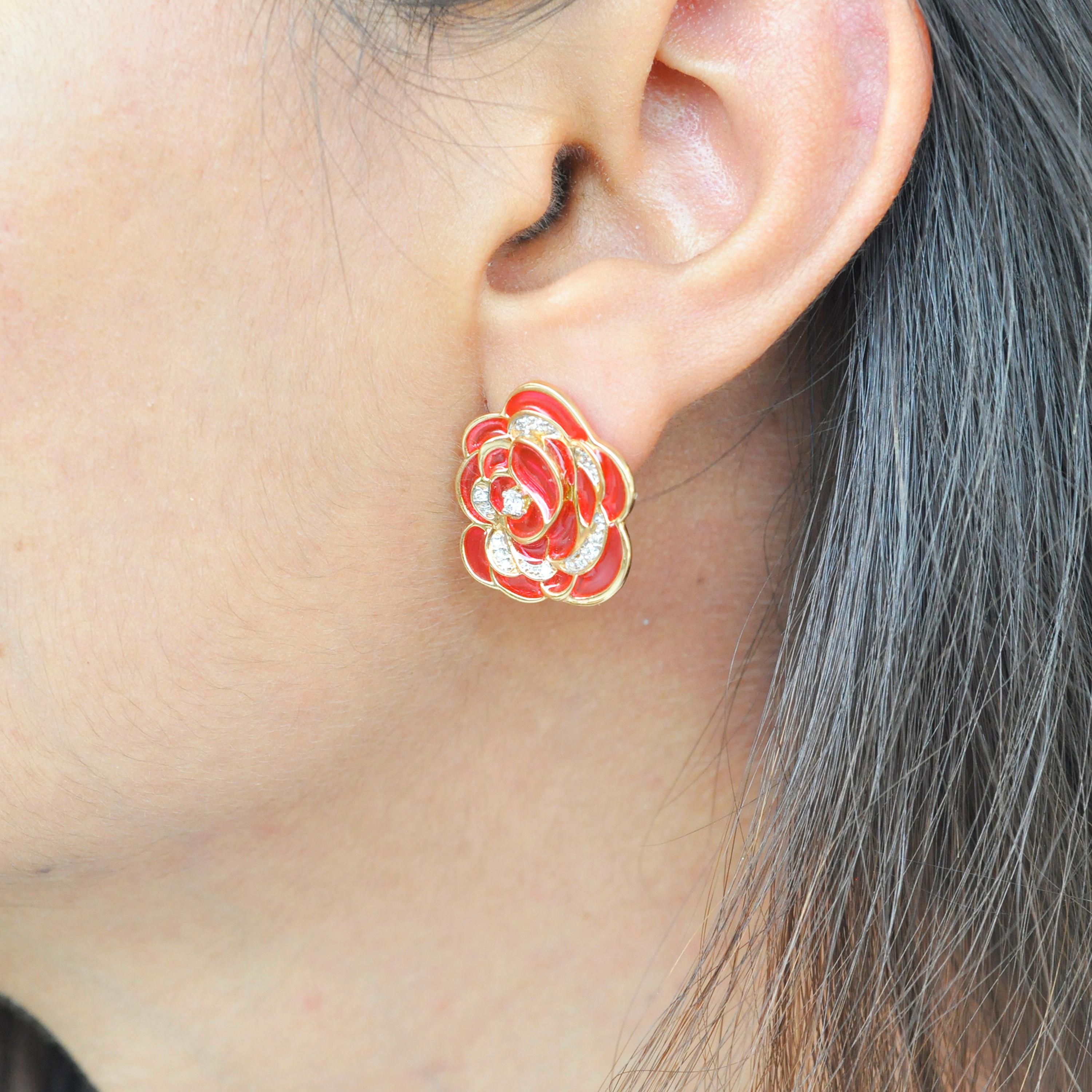 Contemporary 18 Karat Gold Pink Plique-A-Jour Enamel Rose Stud Earrings