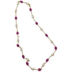 18 Karat Gold Pink Sapphires and Pearls Necklace