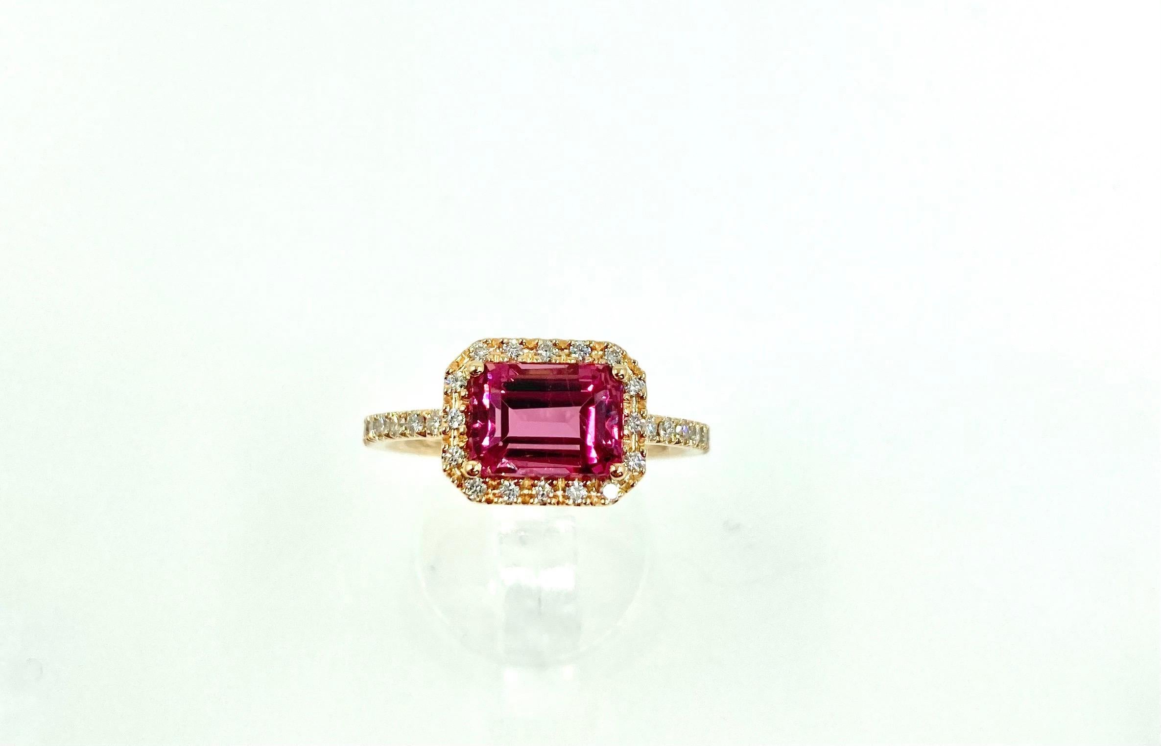 Modern 18 Karat Gold Pink Tourmaline and Diamonds Italian Ring For Sale