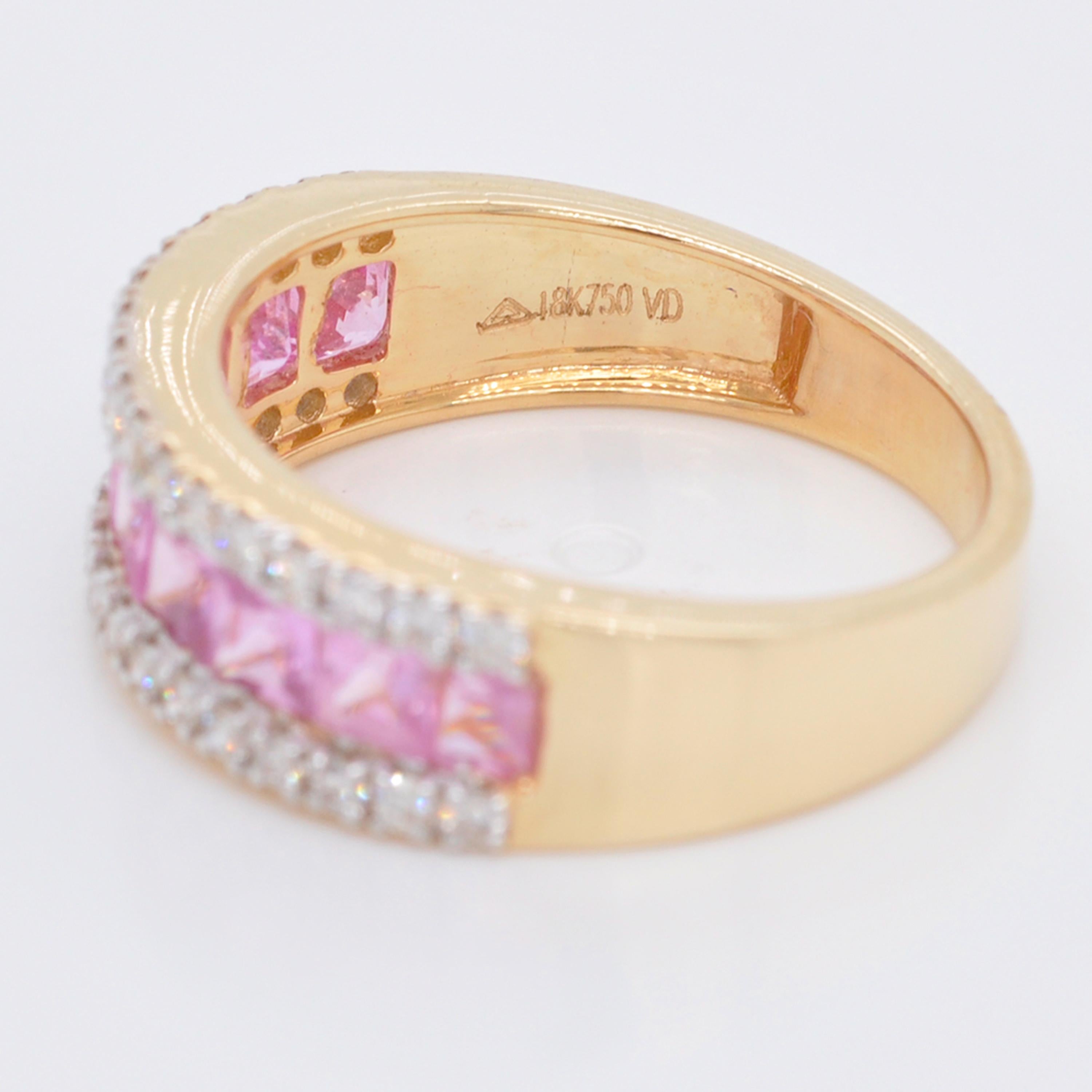 18 Karat Gold Princess Cut Pink Sapphire Diamond Pendant Hoop Earrings Ring Set For Sale 10