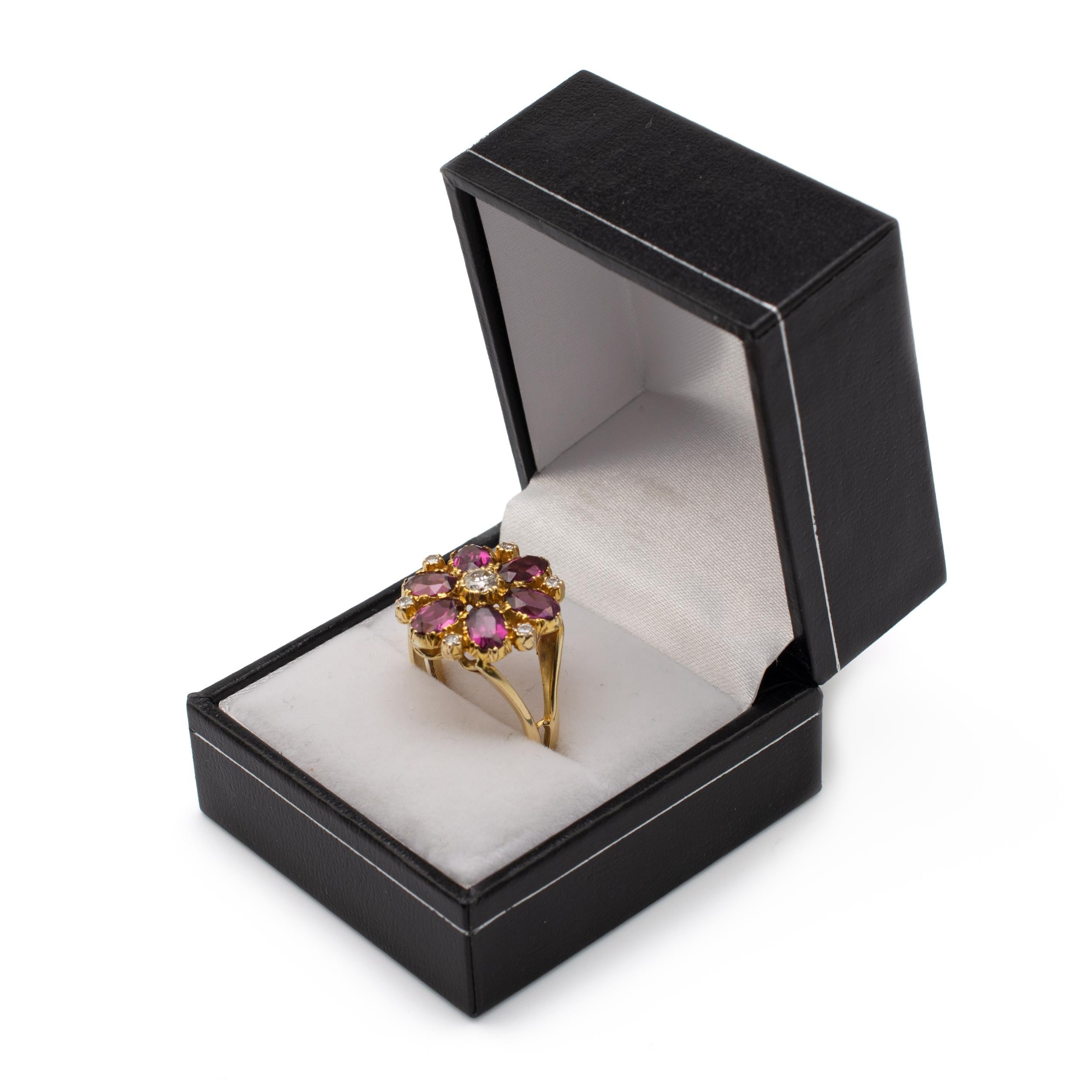 Rhodolite Garnet Diamond Flower Cluster Cocktail Ring 18 karat Gold 4