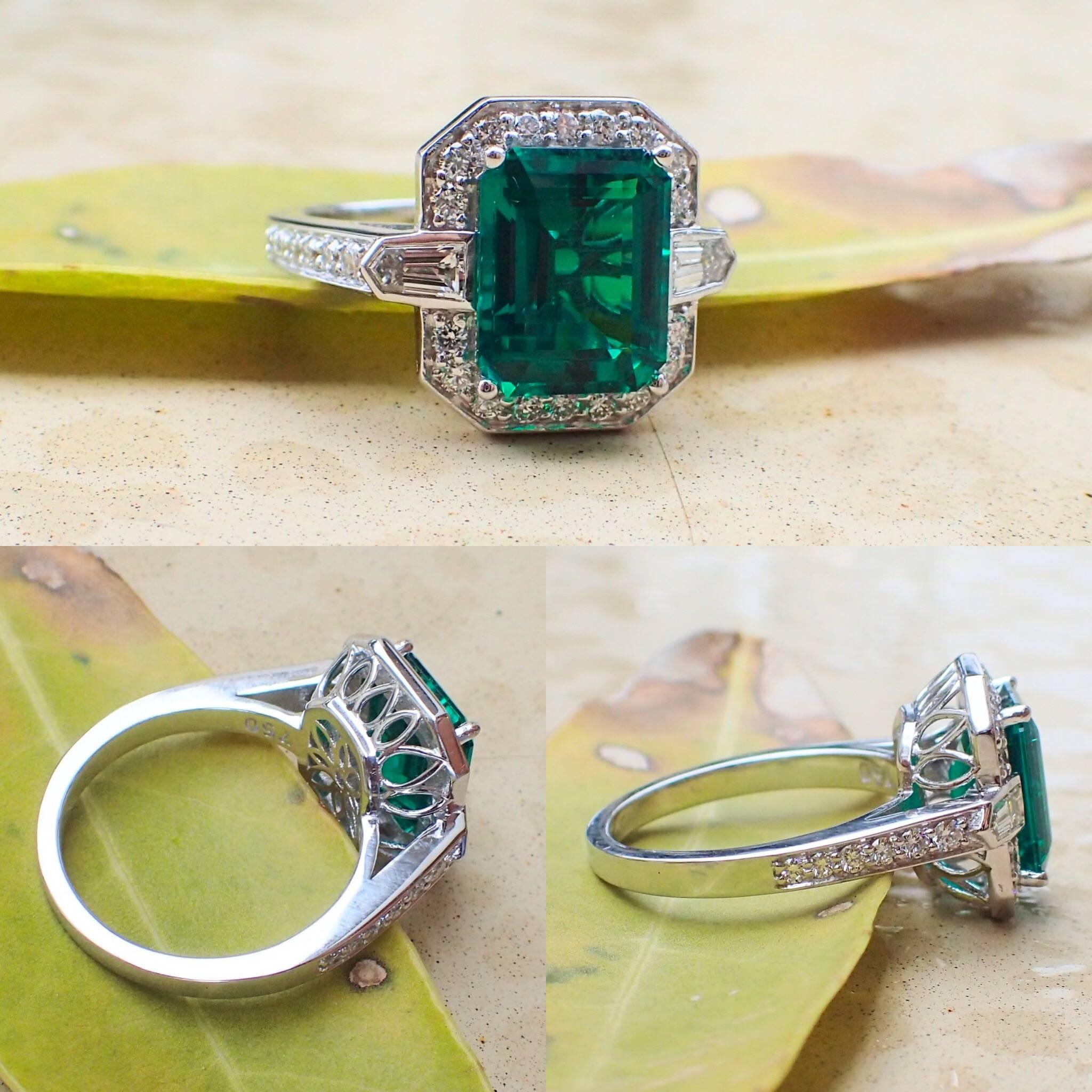 18 Karat Gold Ring 2.83 Carat Chatham-Created Emerald and 0.70 Carat of Diamond In New Condition In Coral Gables, FL