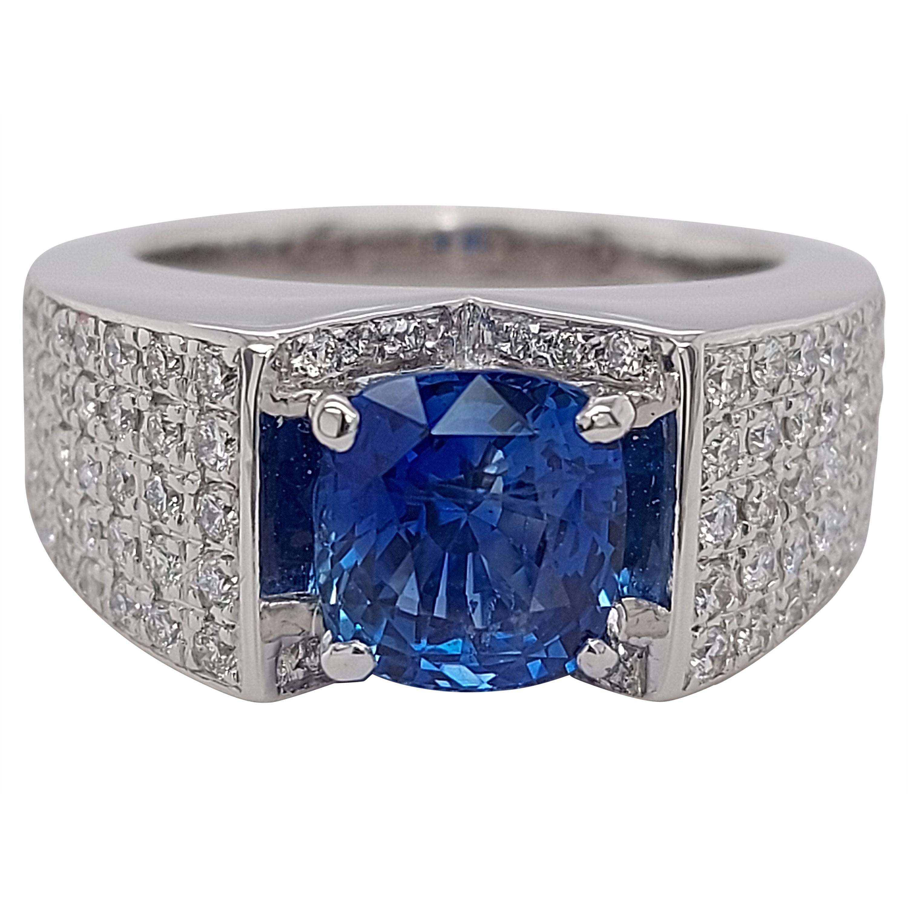 18 Karat Gold Ring .92 Brilliant Diamonds and Ceylon No Heat 2.35 Carat Sapphire