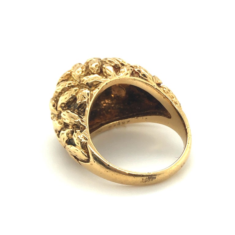 Contemporary 18 Karat Gold Ring by Van Cleef & Arpels For Sale