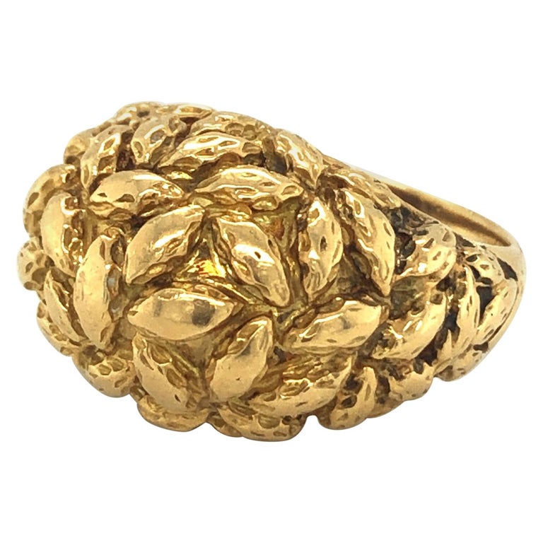 18 Karat Gold Ring by Van Cleef & Arpels For Sale