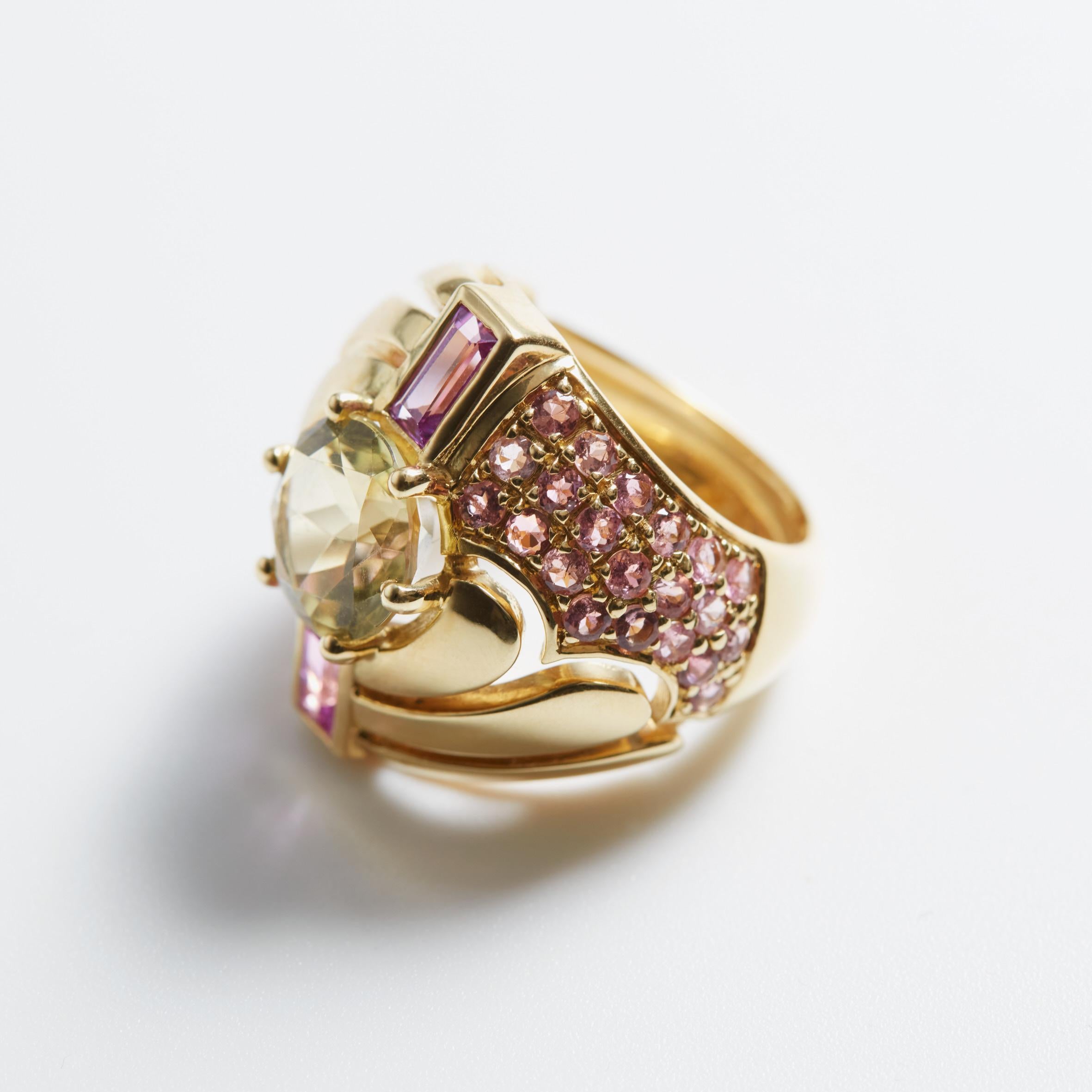 18 Karat Gold Ring Pink Sapphire Kunzite For Sale 5