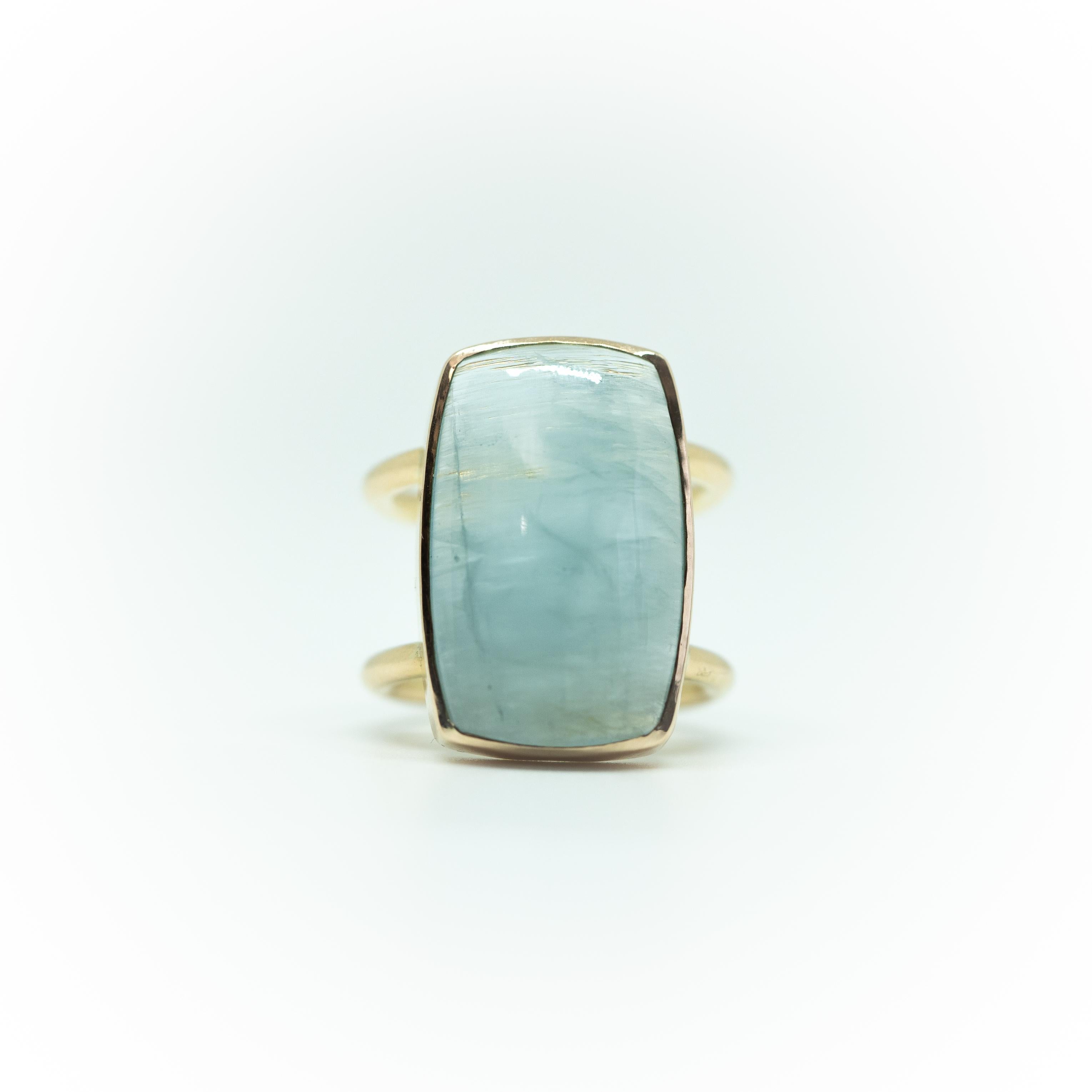 Contemporary 18 Karat Gold Ring with an 18.87 Carat Aquamarine Cabochon by Marion Jeantet For Sale