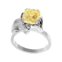 18 Karat Gold Ring with GIA Certified One Carat Fancy Light Yellow Diamond