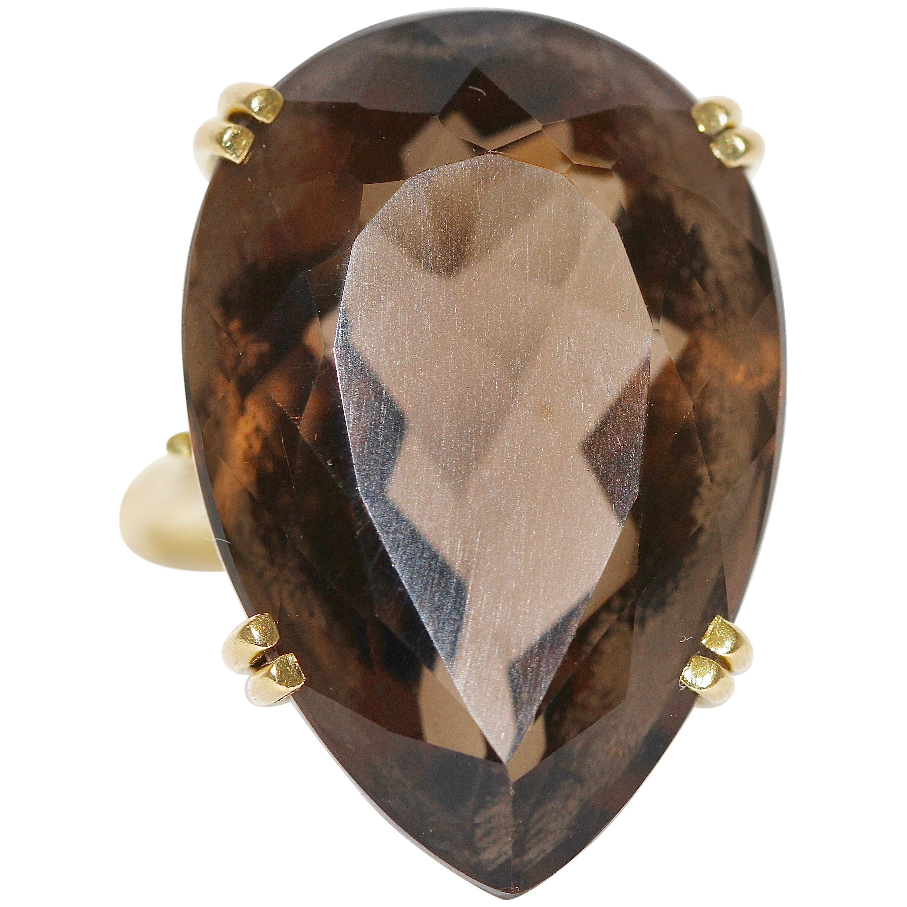 18 Karat Gold Ring with Large, Faceted Smoky Quartz, Topaz in Heart Shape