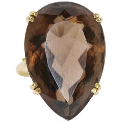 Vintage 18 Karat Gold Ring with Large, Faceted Smoky Quartz, Topaz in Heart Shape