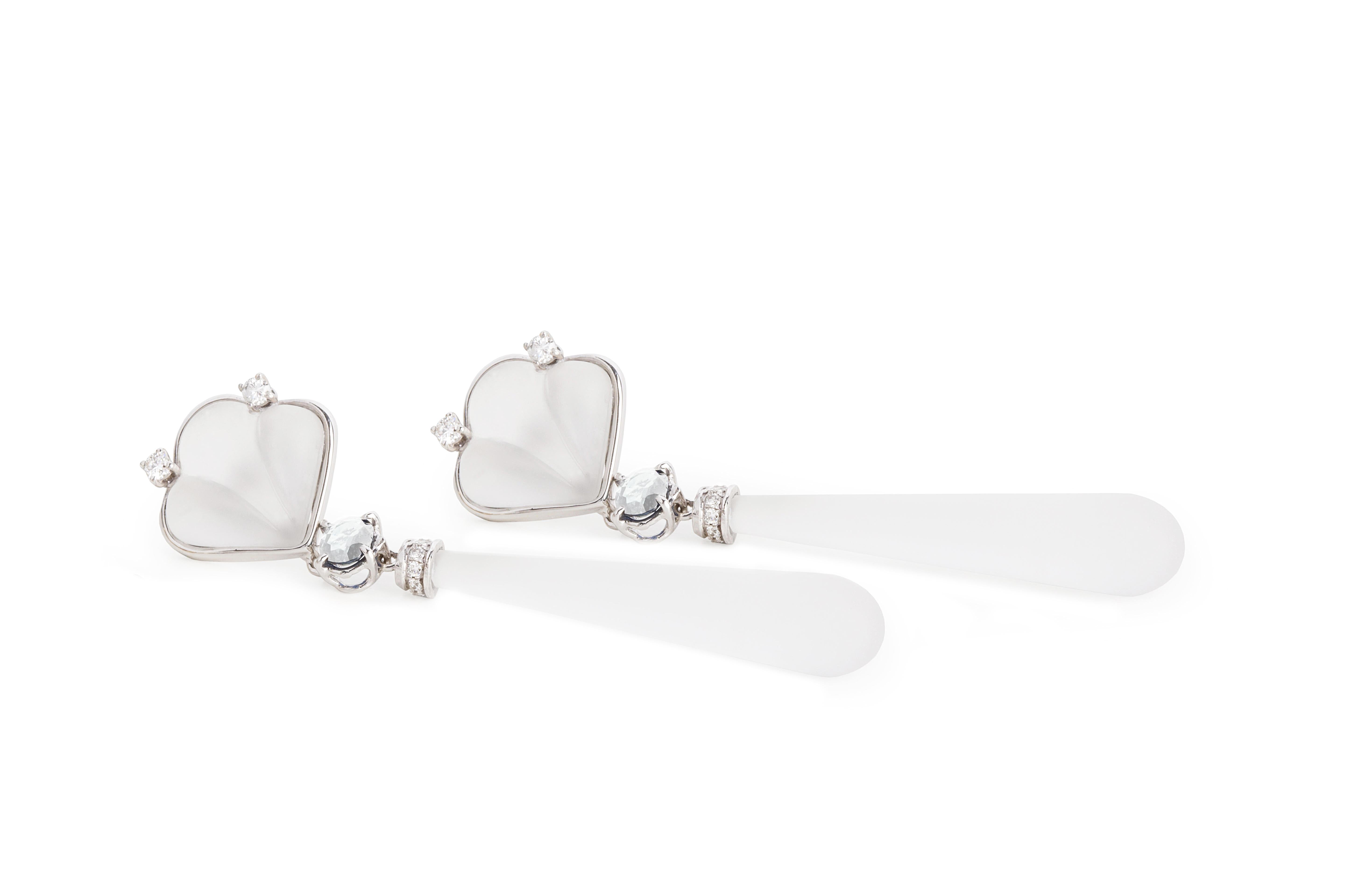 18 Karat Gold Bergkristall-Ohrringe mit weißen Diamanten im Deko-Stil (Art déco) im Angebot