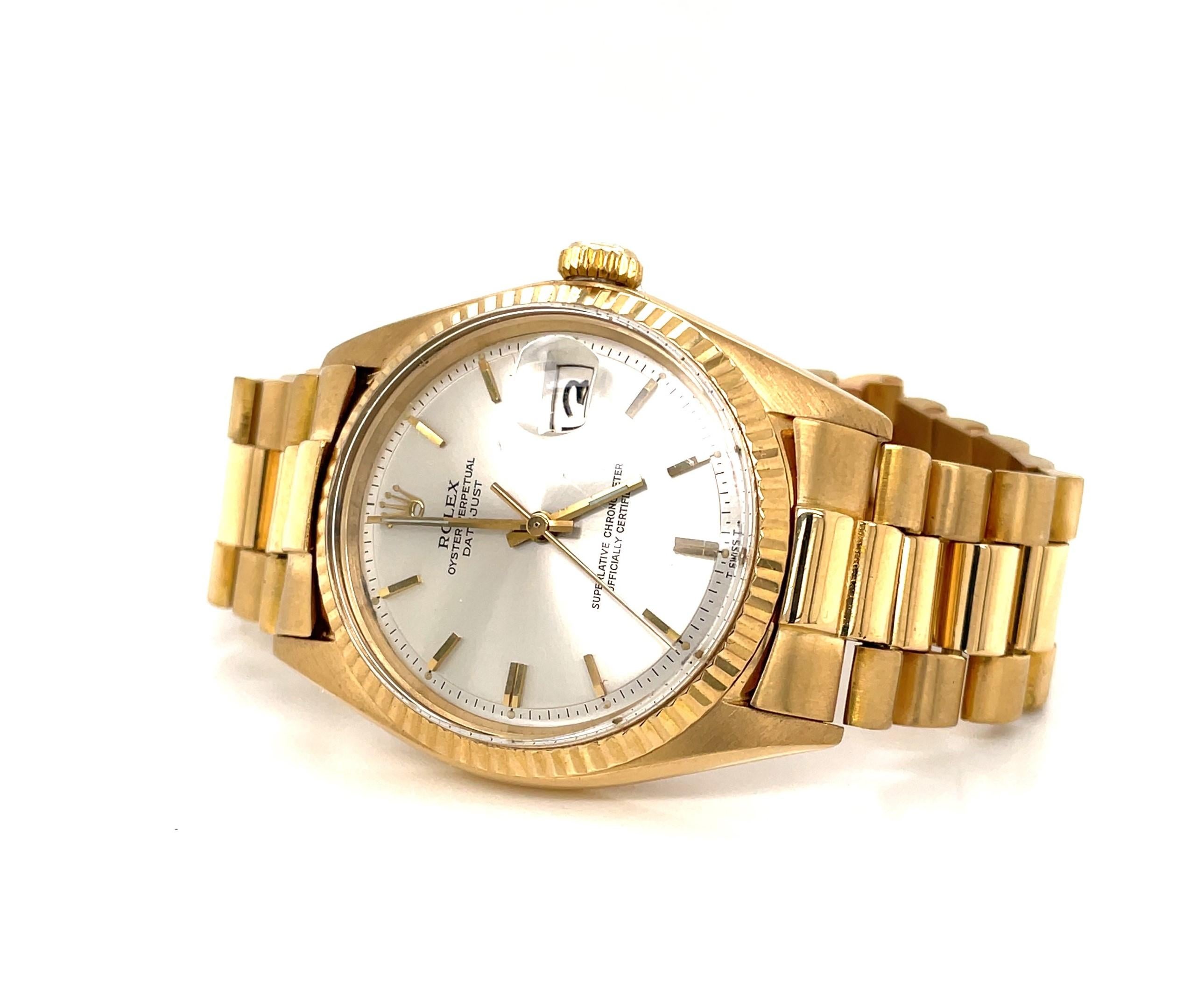 18 Karat Gold Rolex President 1601 Men's Wrist Watch w Bracelet For Sale 1