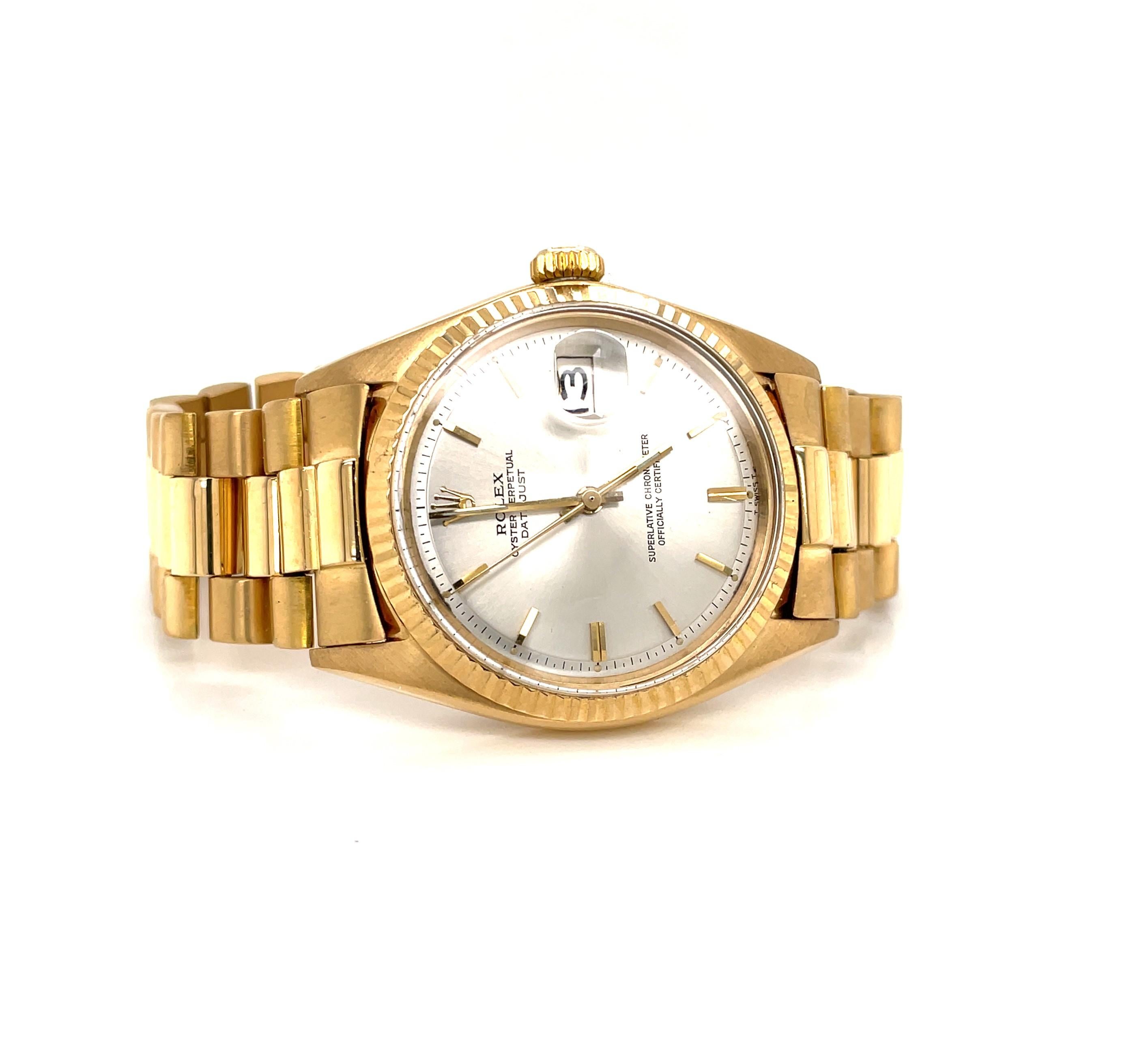 18 Karat Gold Rolex President 1601 Herrenarmbanduhr mit Armband im Angebot 1