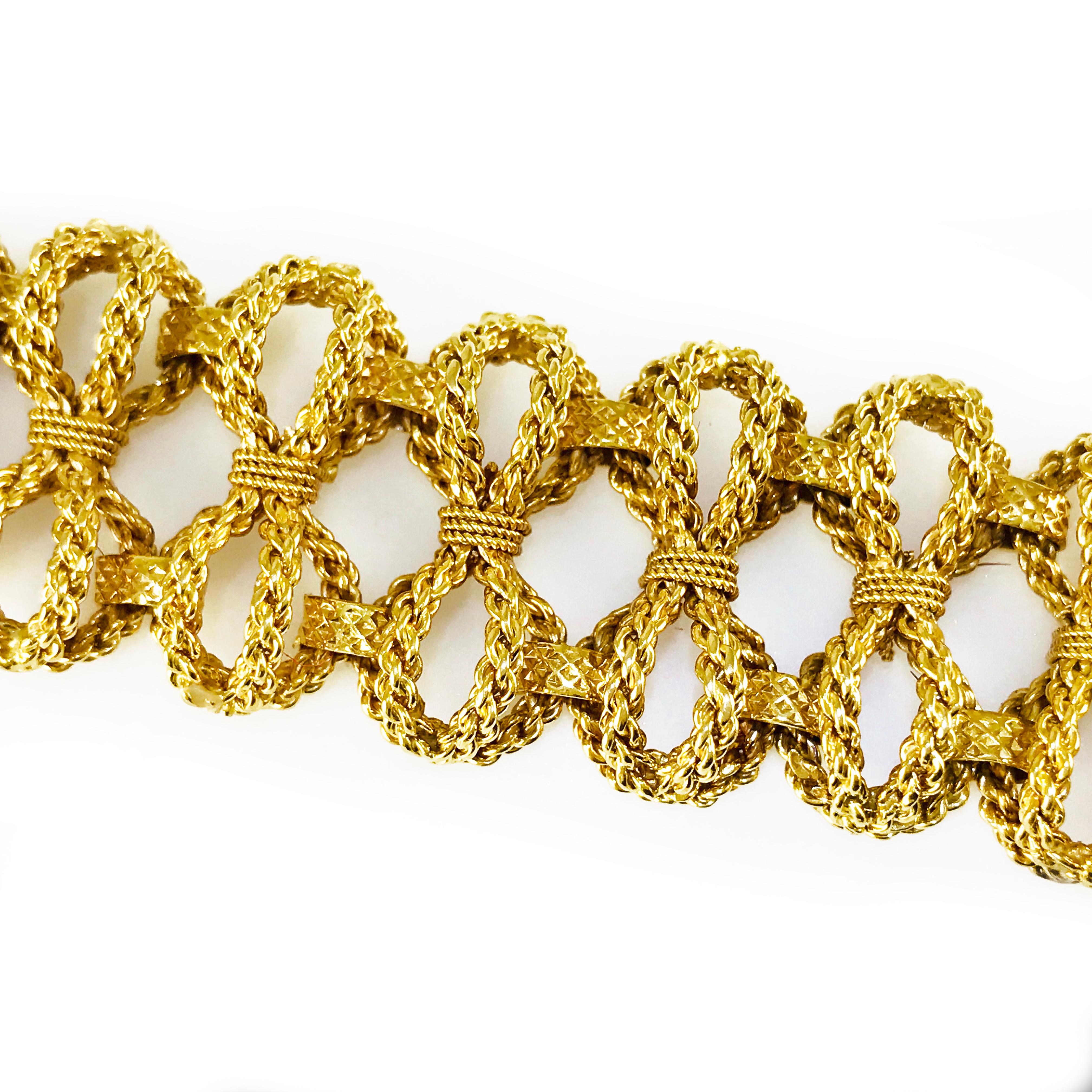 18 Karat Gold Rope-Style Bow Bracelet In Good Condition For Sale In Palm Desert, CA