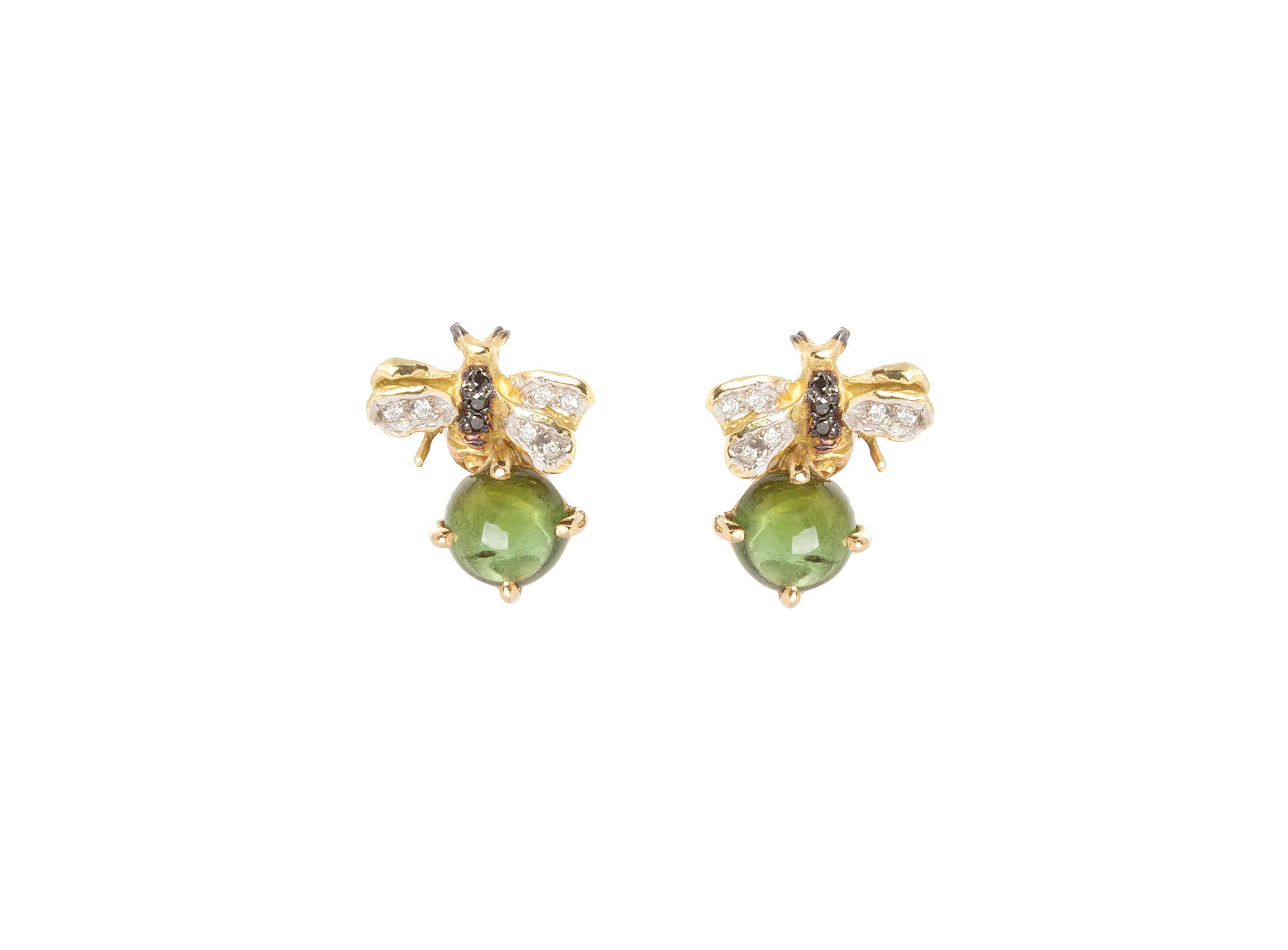 Women's Bees 18K Yellow Gold Green Tourmaline 0.16 Carat Diamonds Stud Earrings For Sale