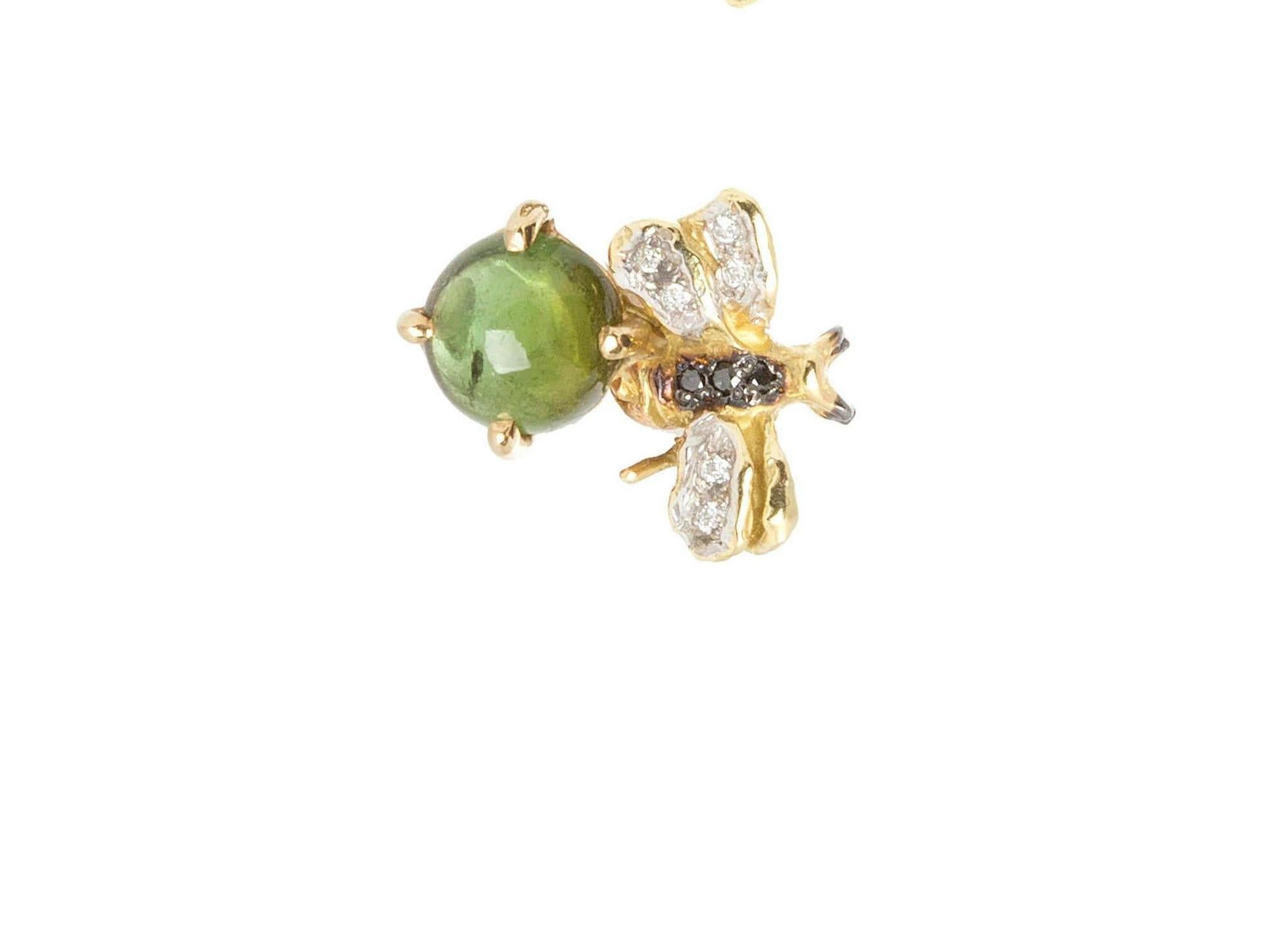 Bees 18K Yellow Gold Green Tourmaline 0.16 Carat Diamonds Stud Earrings For Sale 2